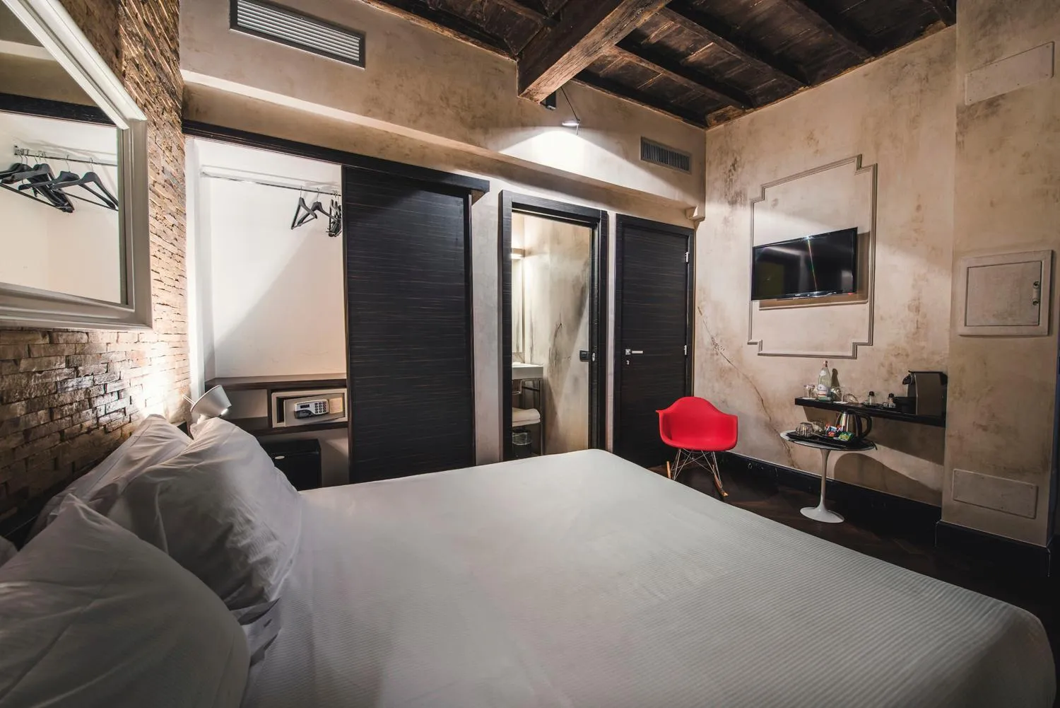 Photo of the whole room, Bed in Relais 88