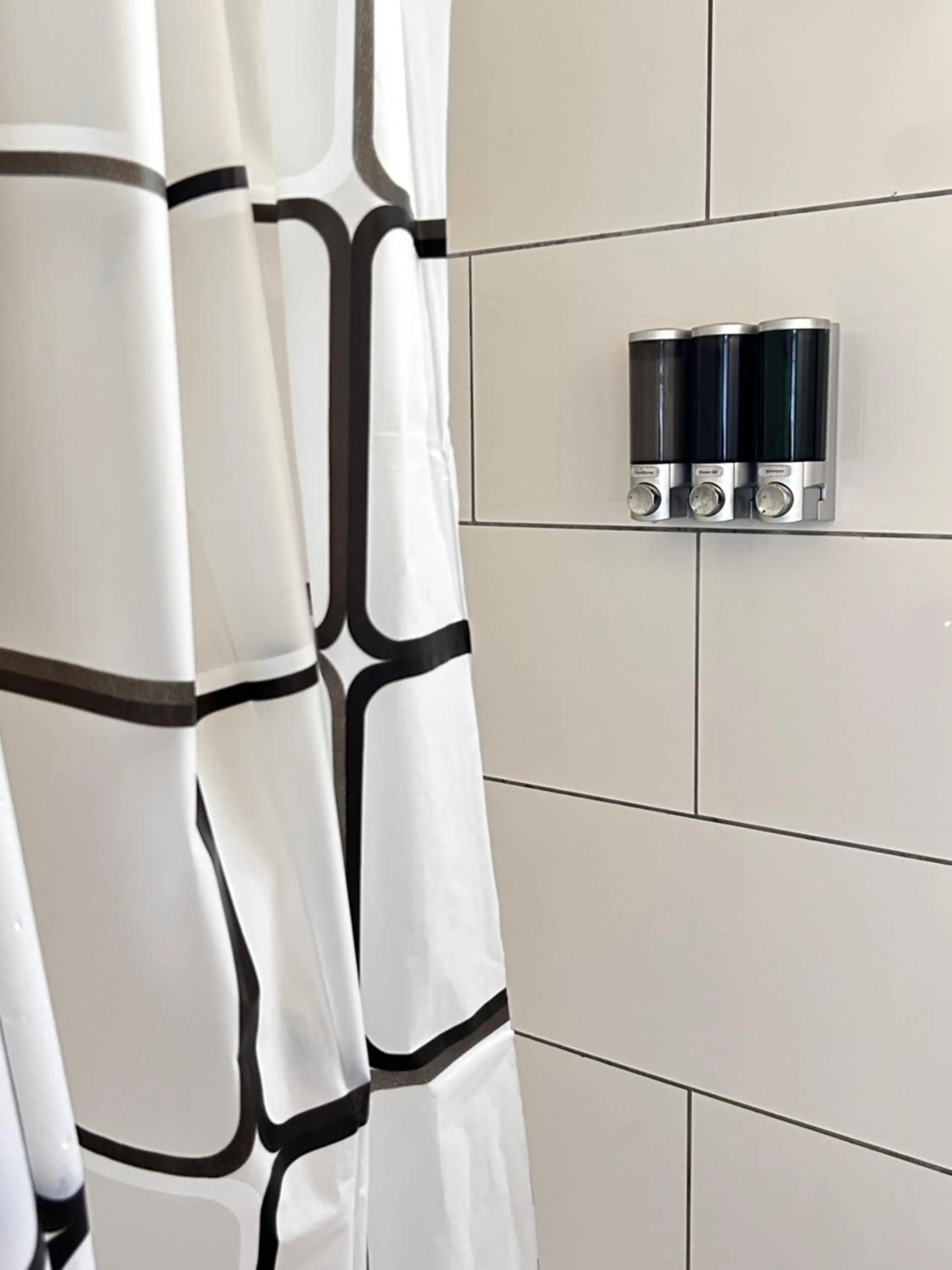 Shower in Nomads Magnetic Island