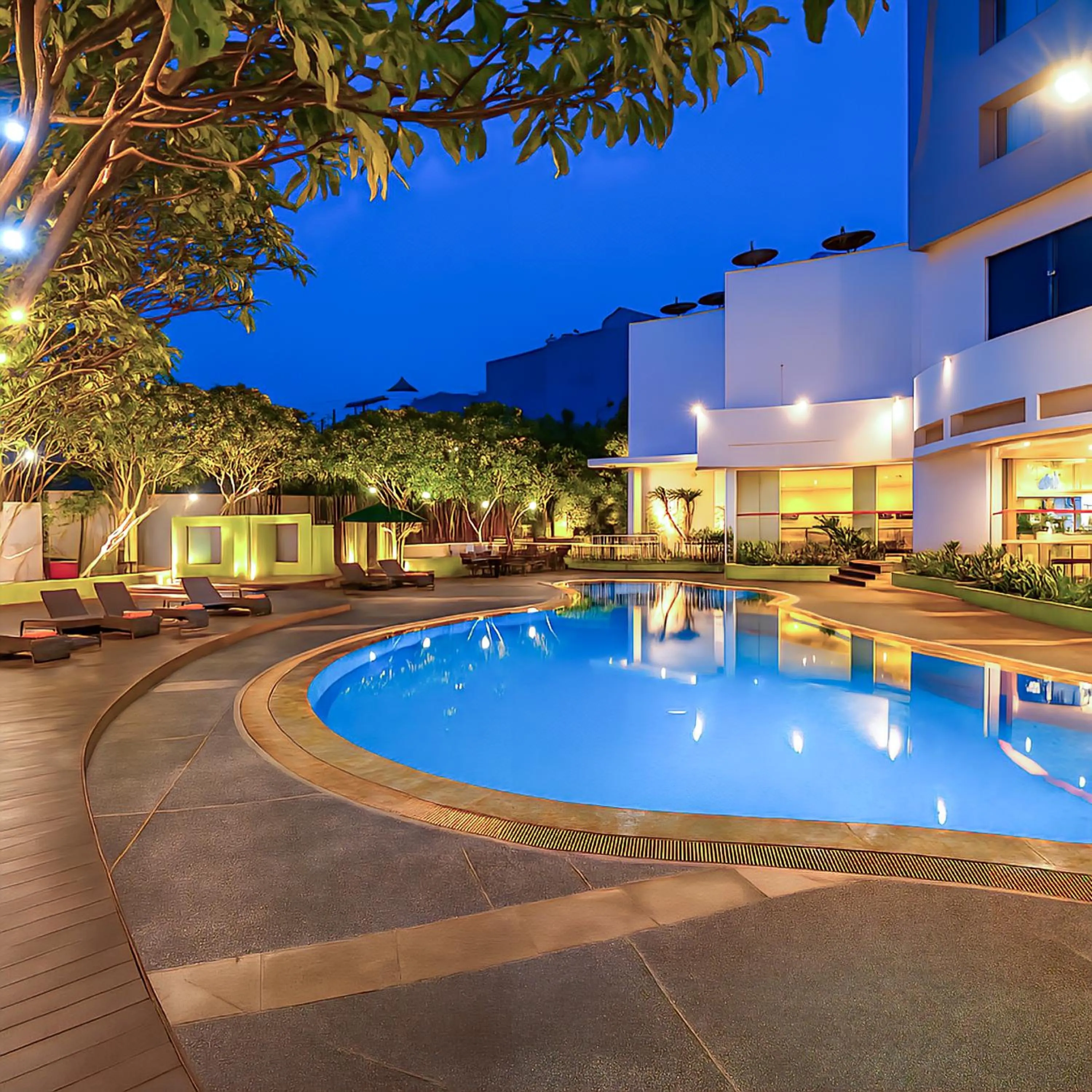 Swimming pool in Cityloog Hotel Tebet Jakarta