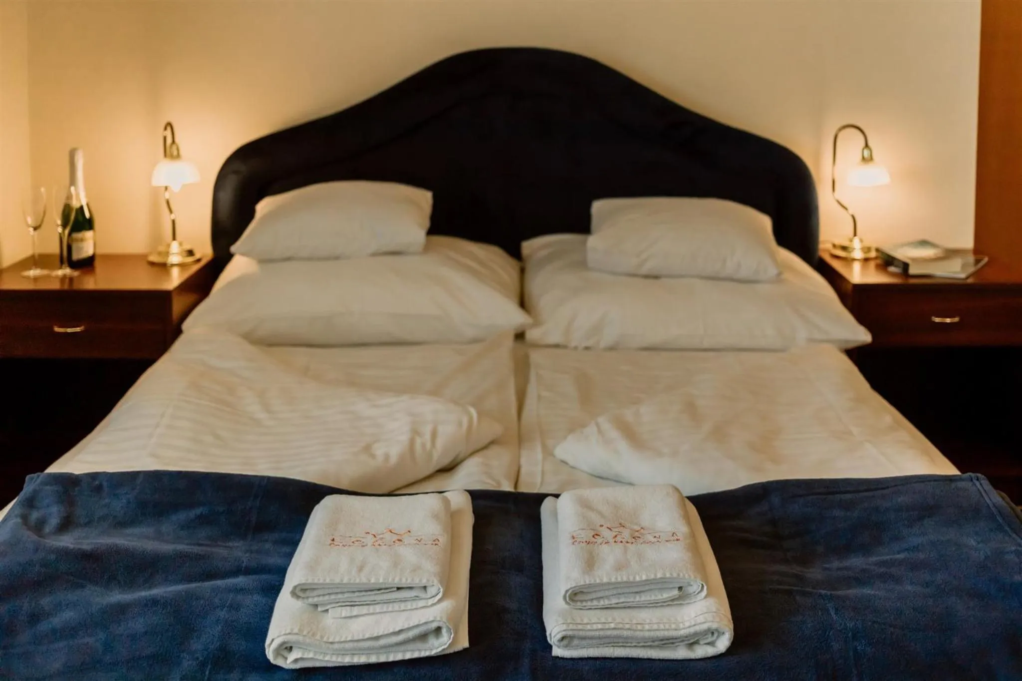 Bed in Korona Pension and Restaurant