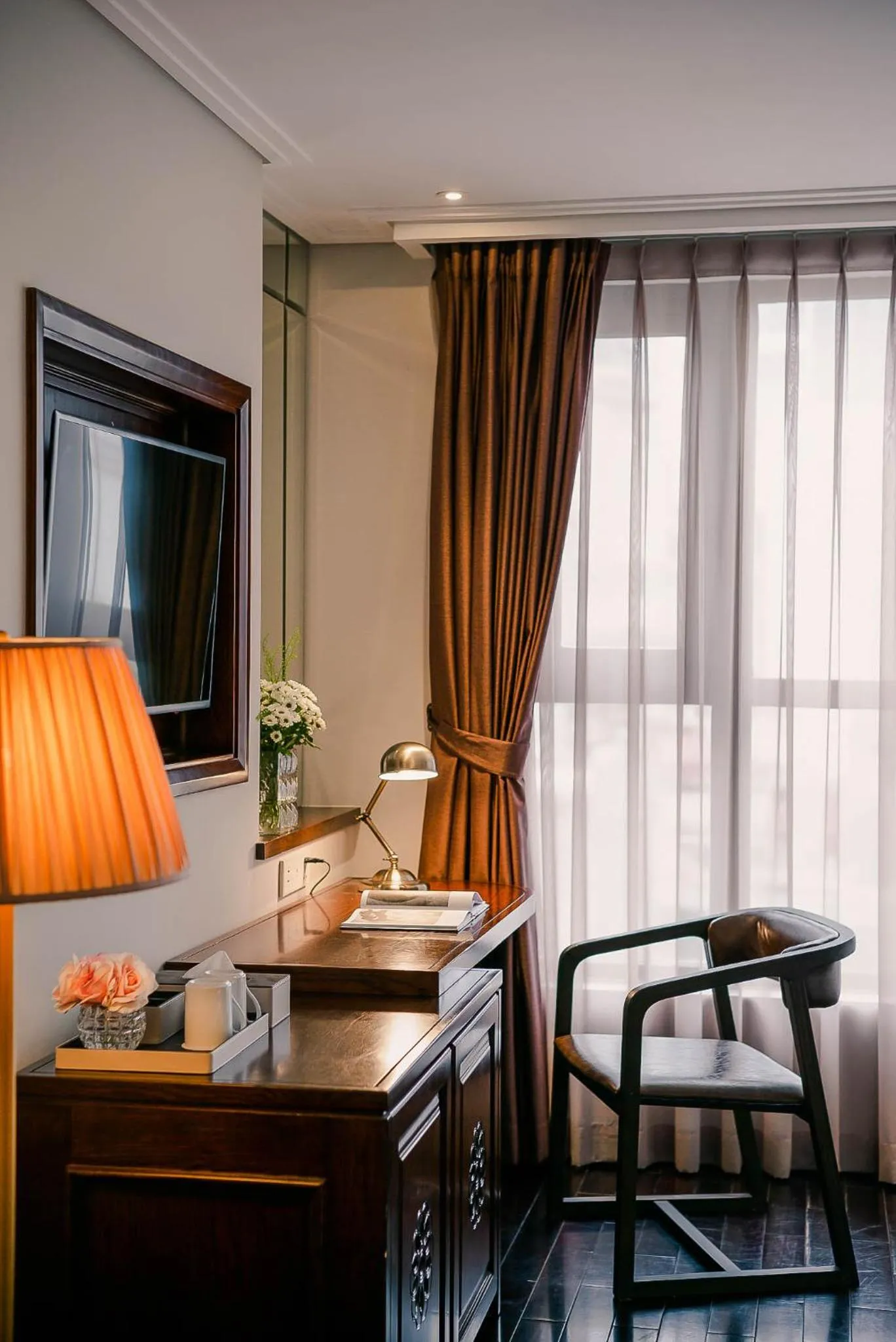 TV and multimedia in Le Jardin Hotel Haute Couture