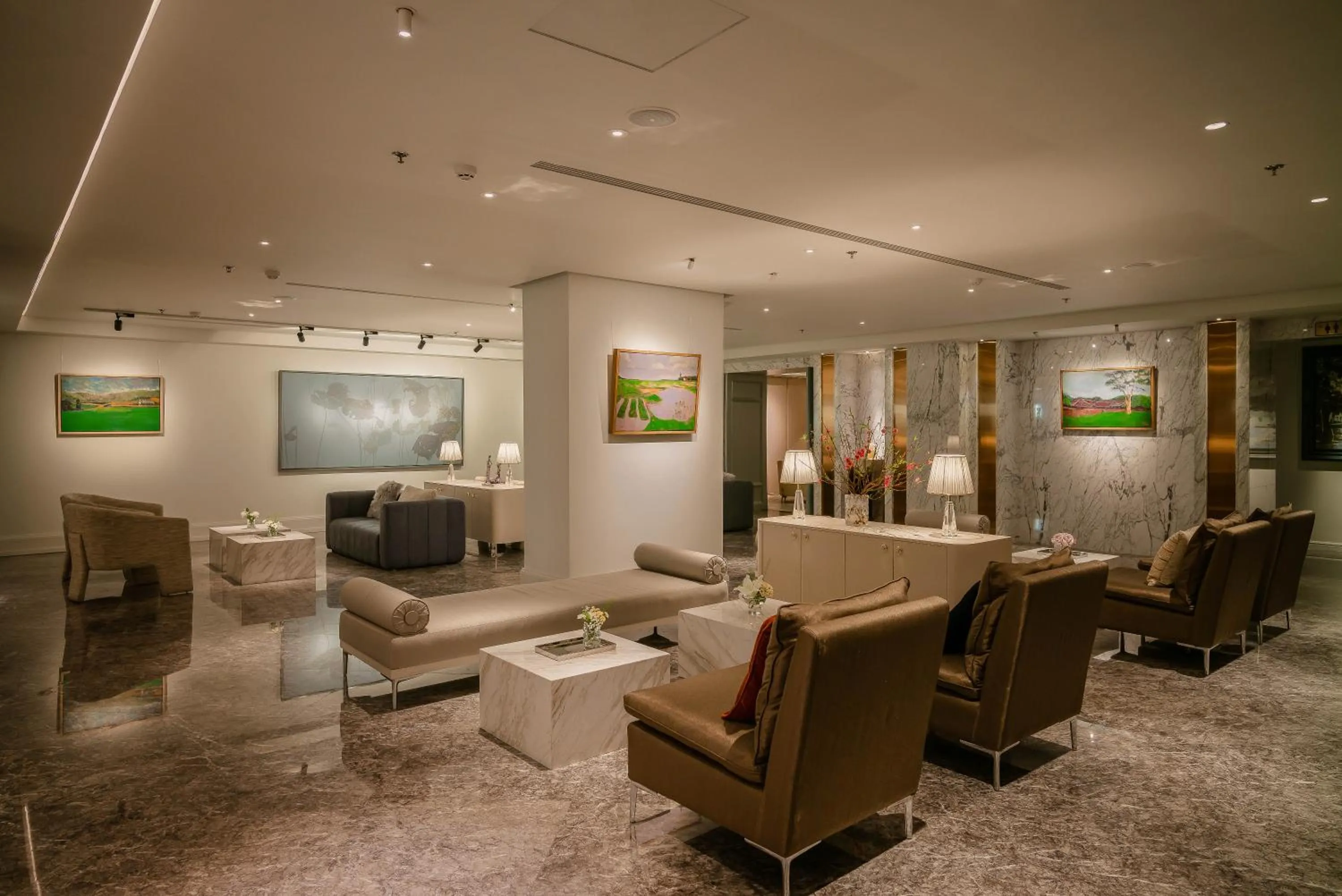 TV and multimedia in Le Jardin Hotel Haute Couture