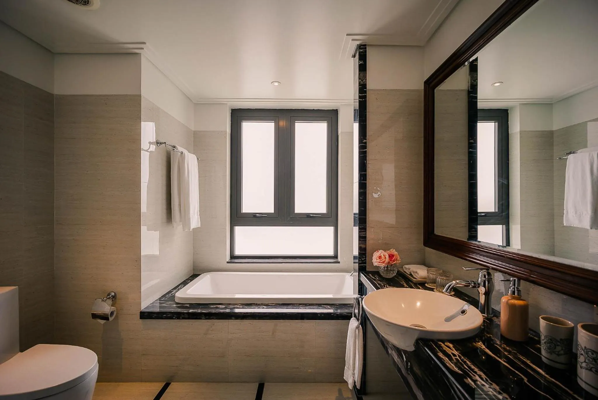 Toilet in Le Jardin Hotel Haute Couture