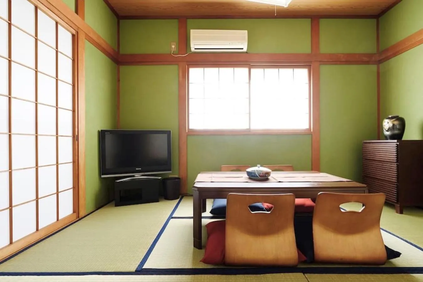 TV and multimedia in City Hotel Osaka Nishikujo