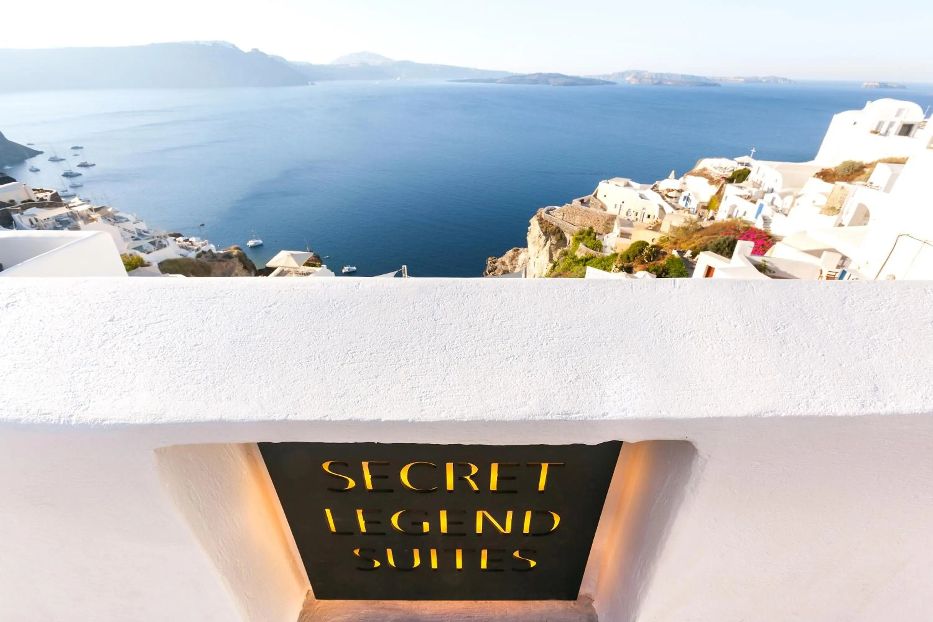 Facade/entrance in Secret Legend Suites