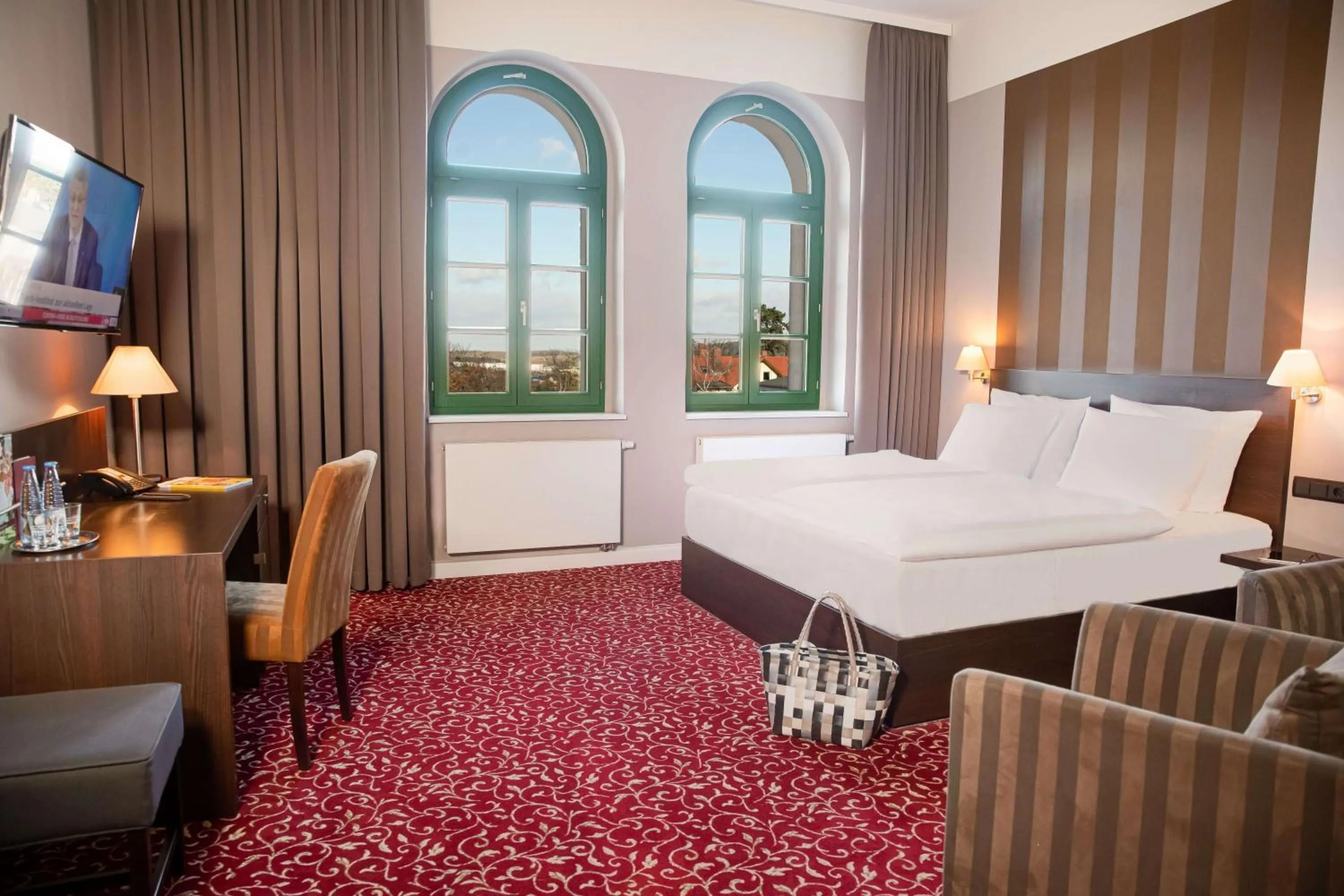 Photo of the whole room, Bed in Schlosshotel Blankenburg