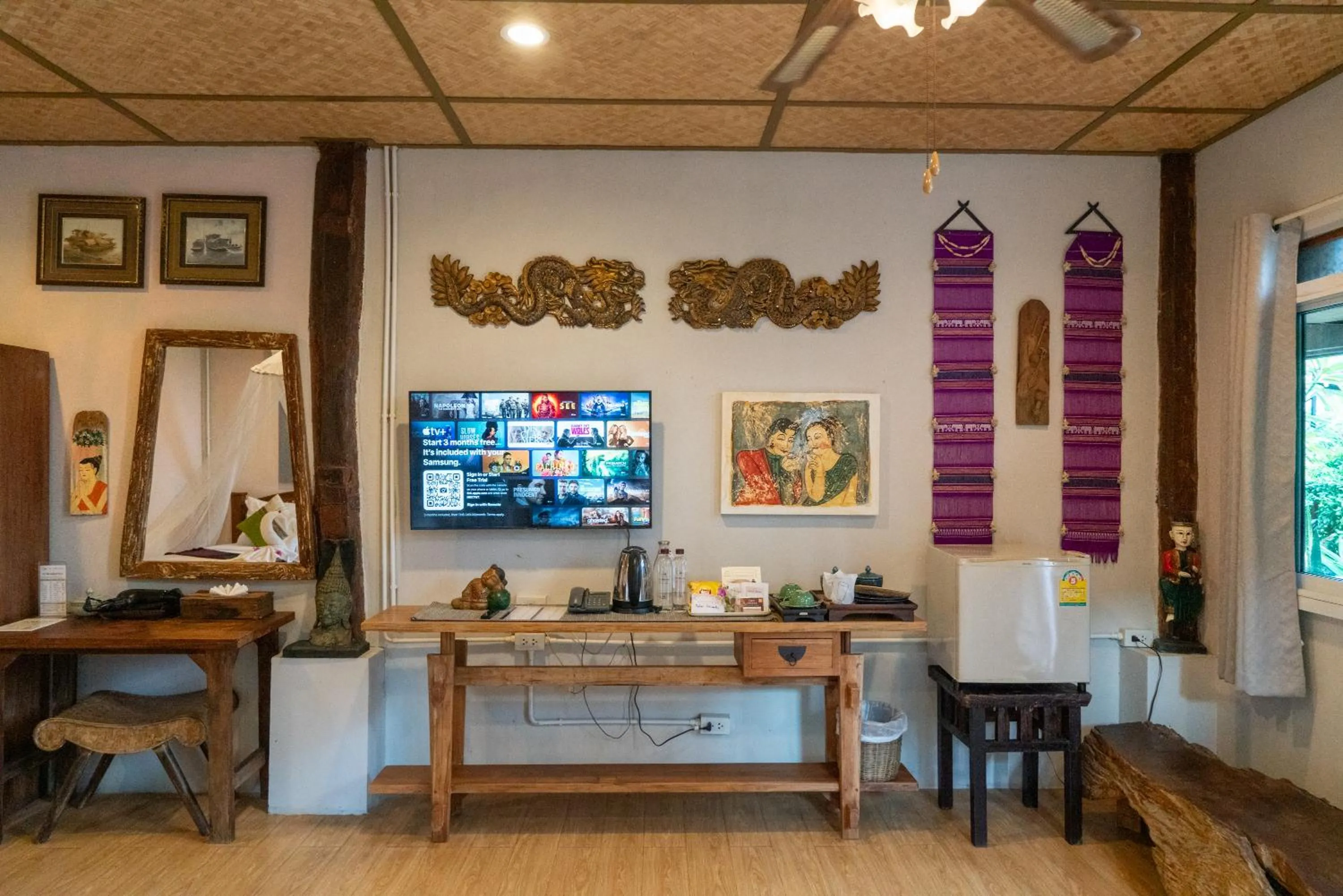 TV and multimedia in Buri Gallery House