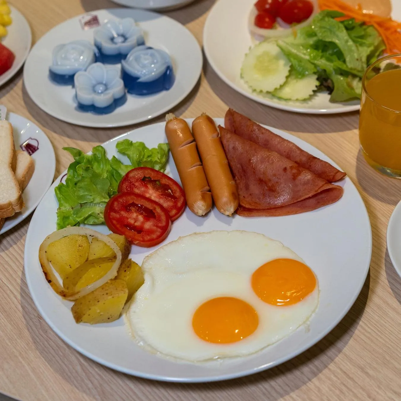 Breakfast in Hotel Midtown Ratsada