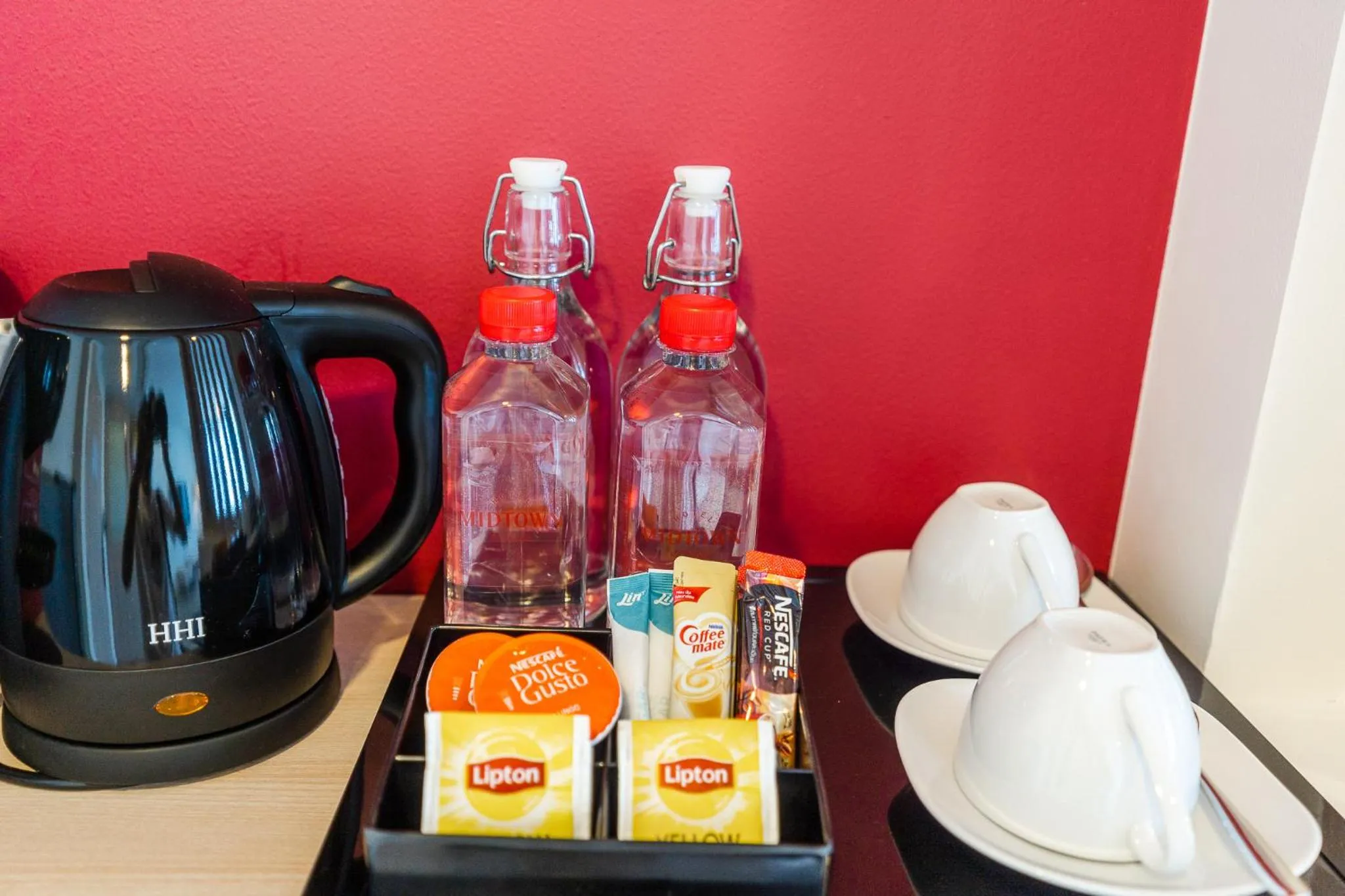 Coffee/tea facilities in Hotel Midtown Ratsada