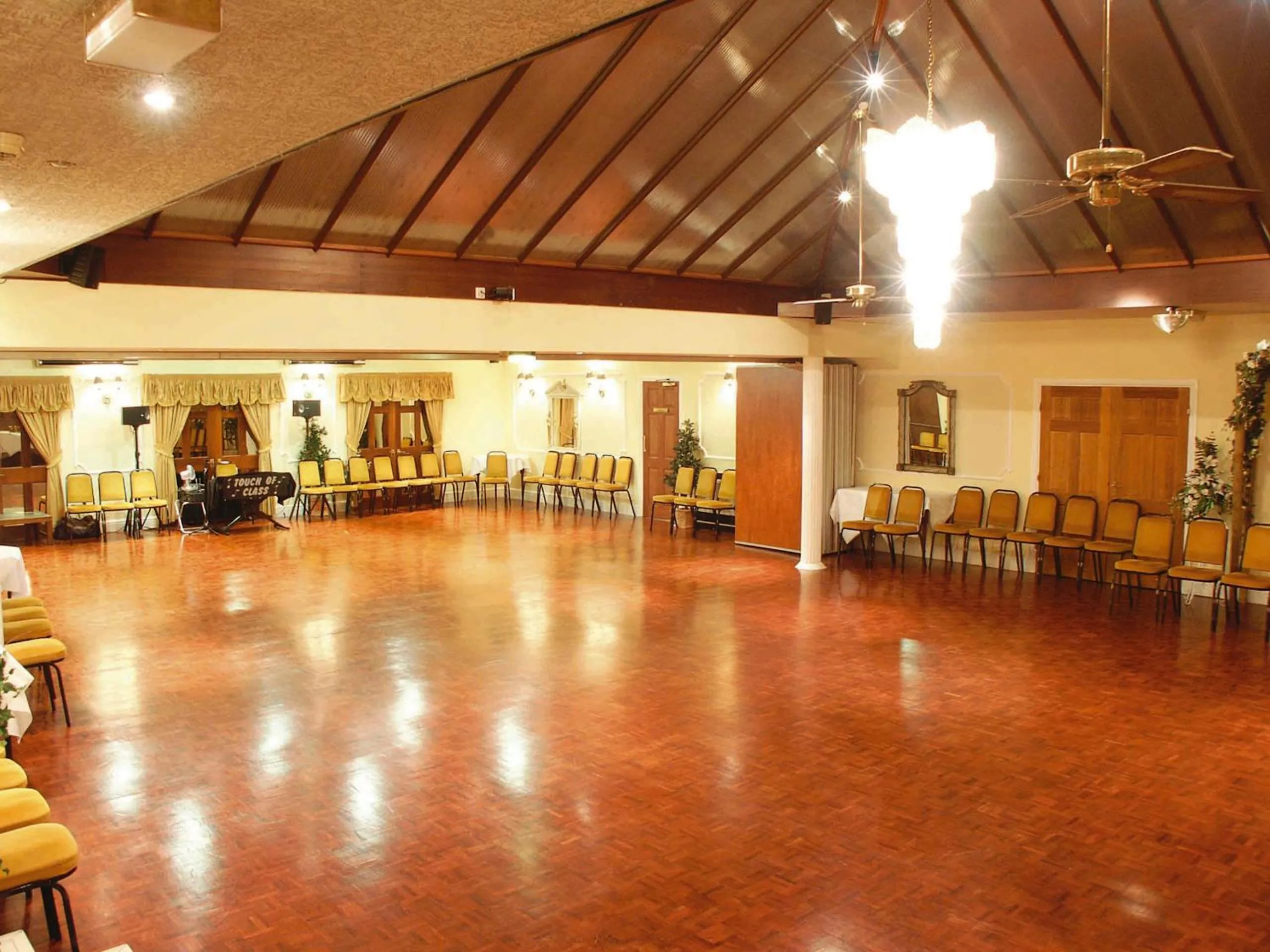 Business facilities in Bedford Hotel