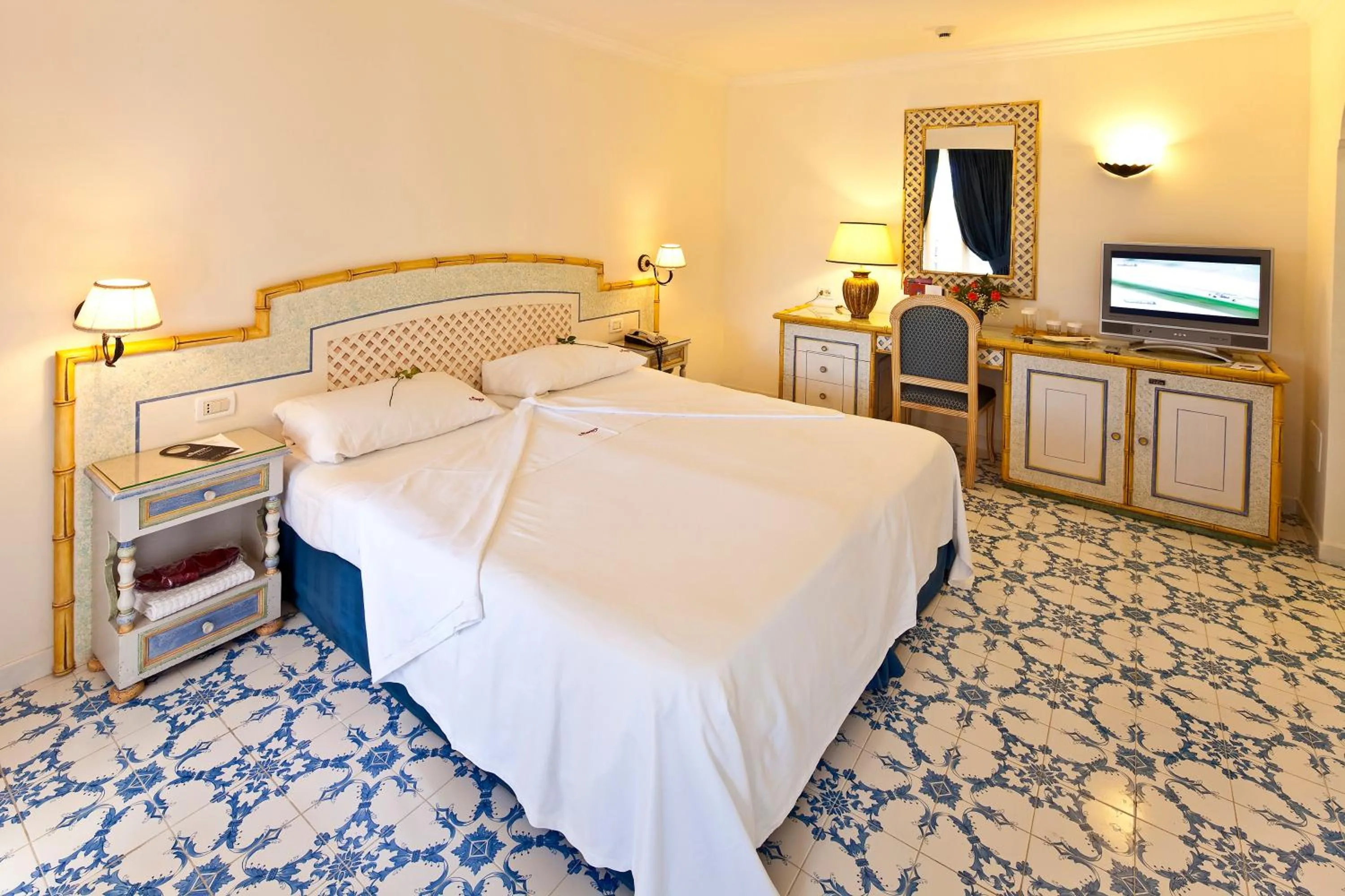 Bed in Grand Hotel Il Moresco