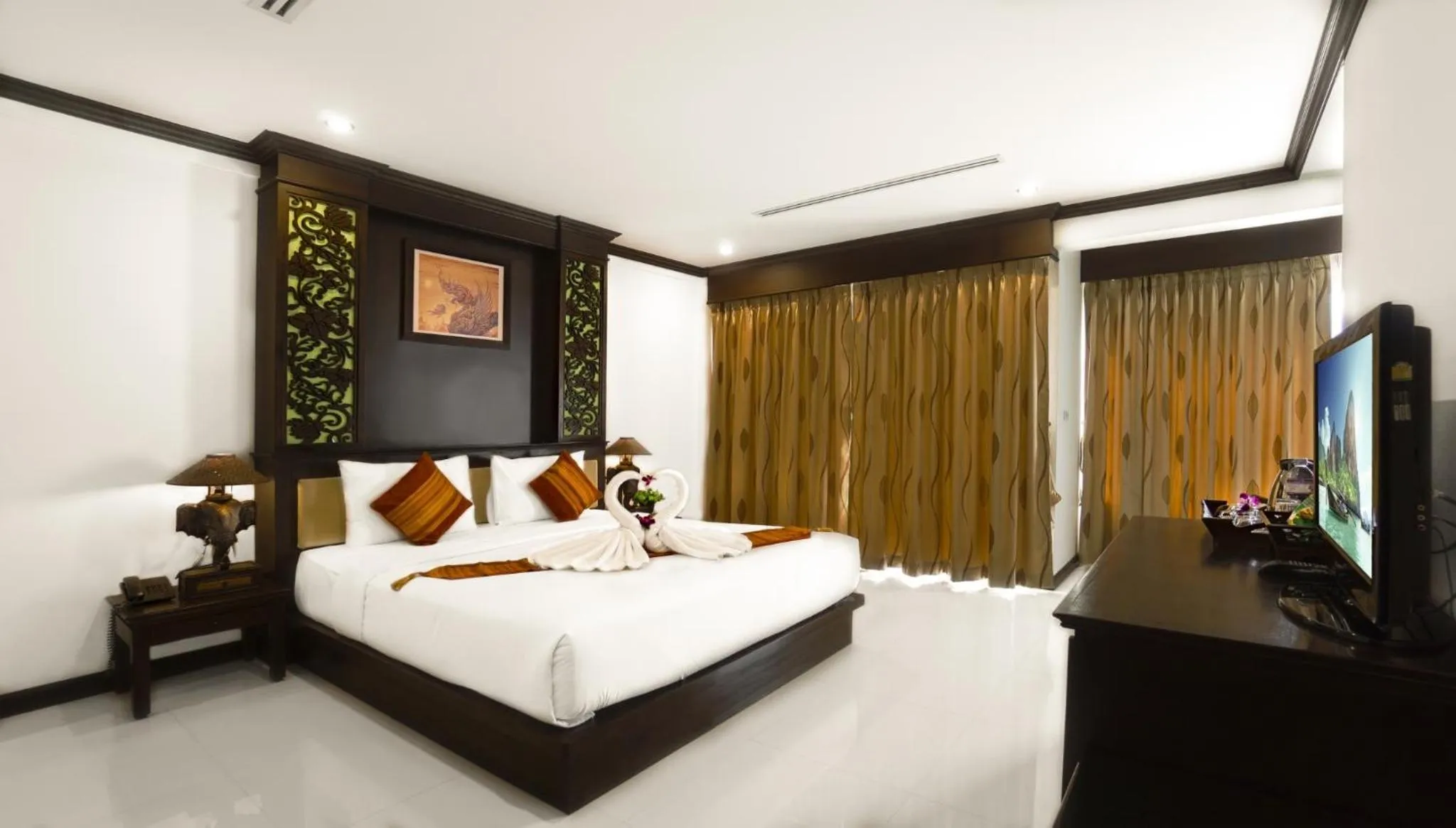 Bed in Aonang Orchid Resort