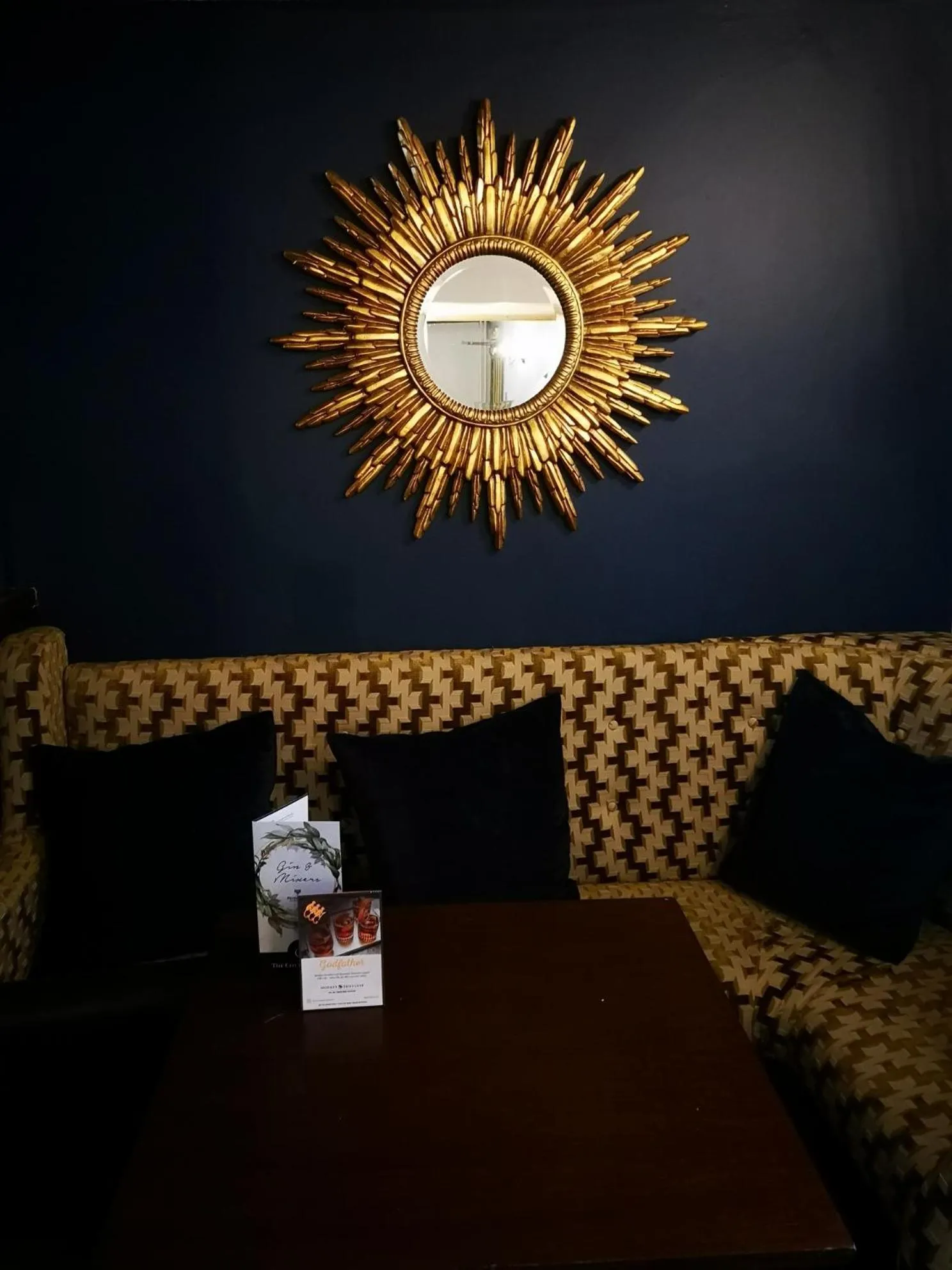 Lounge or bar in The Cottage Hotel