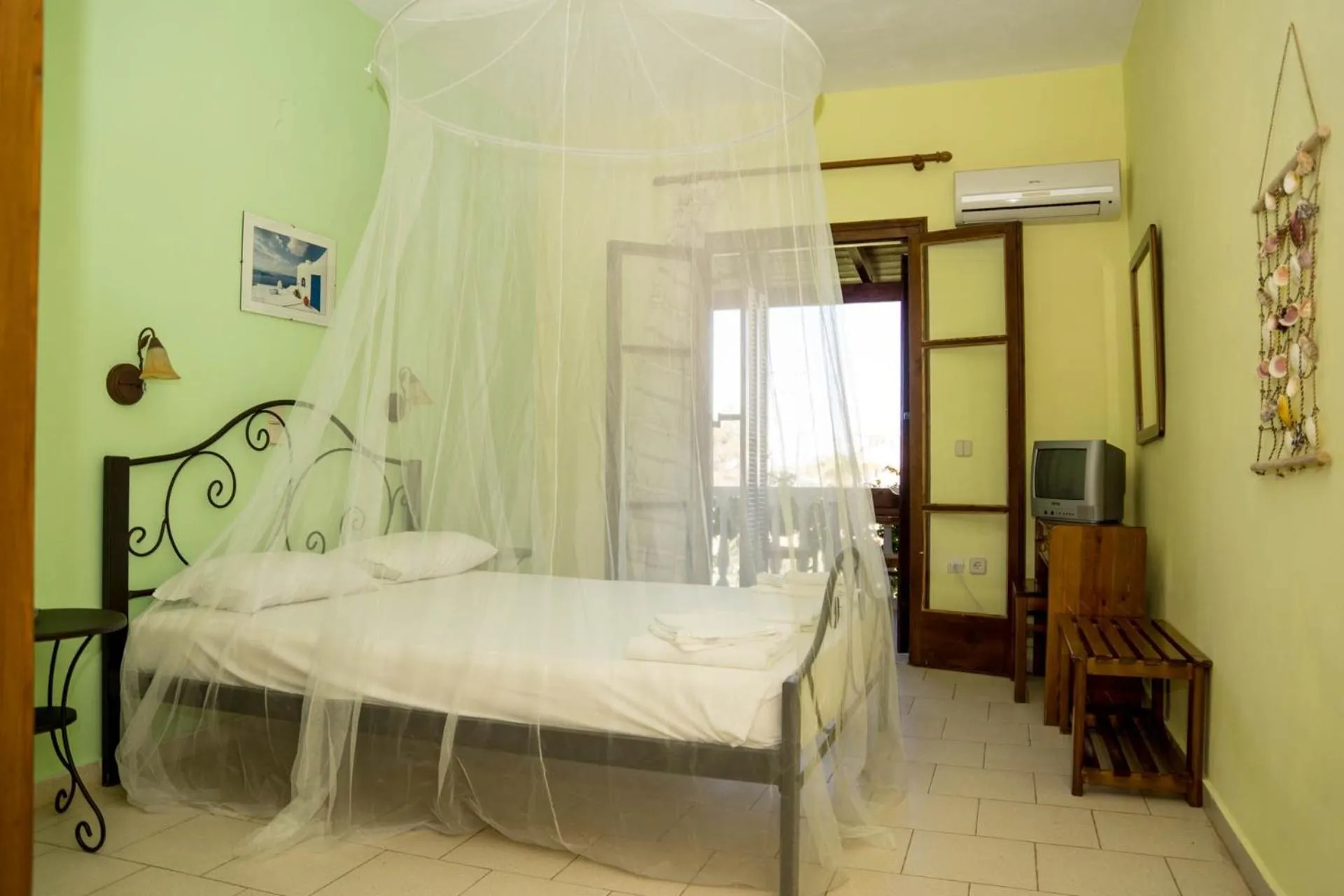 Decorative detail in Studios Petra