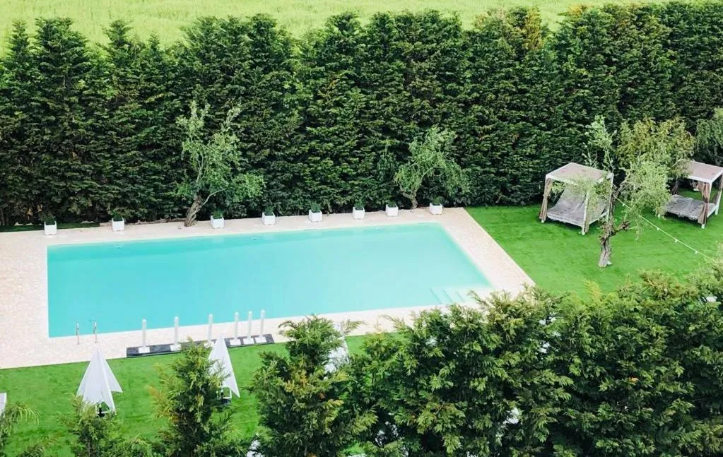 Swimming pool in Appia Antica Hotel