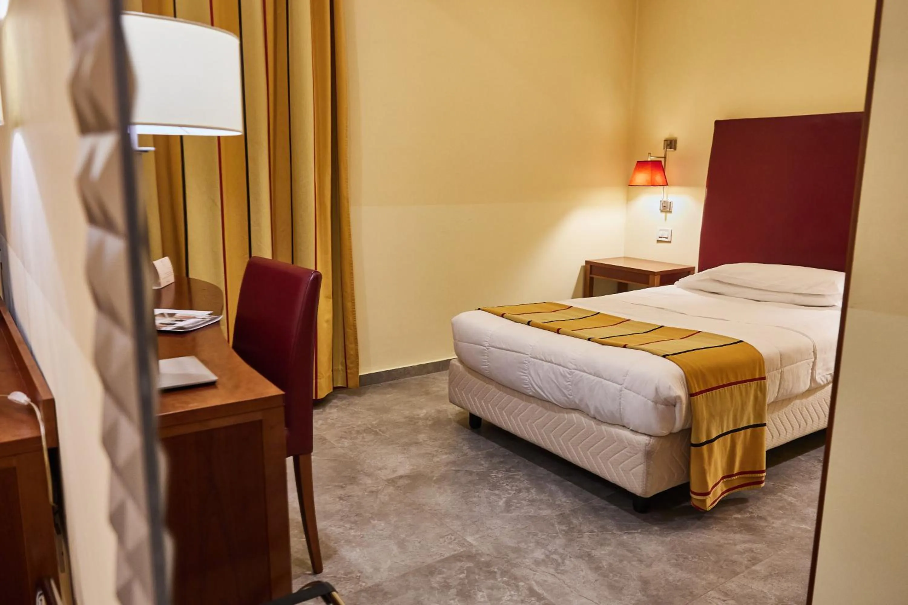 Bedroom, Bed in Appia Antica Hotel