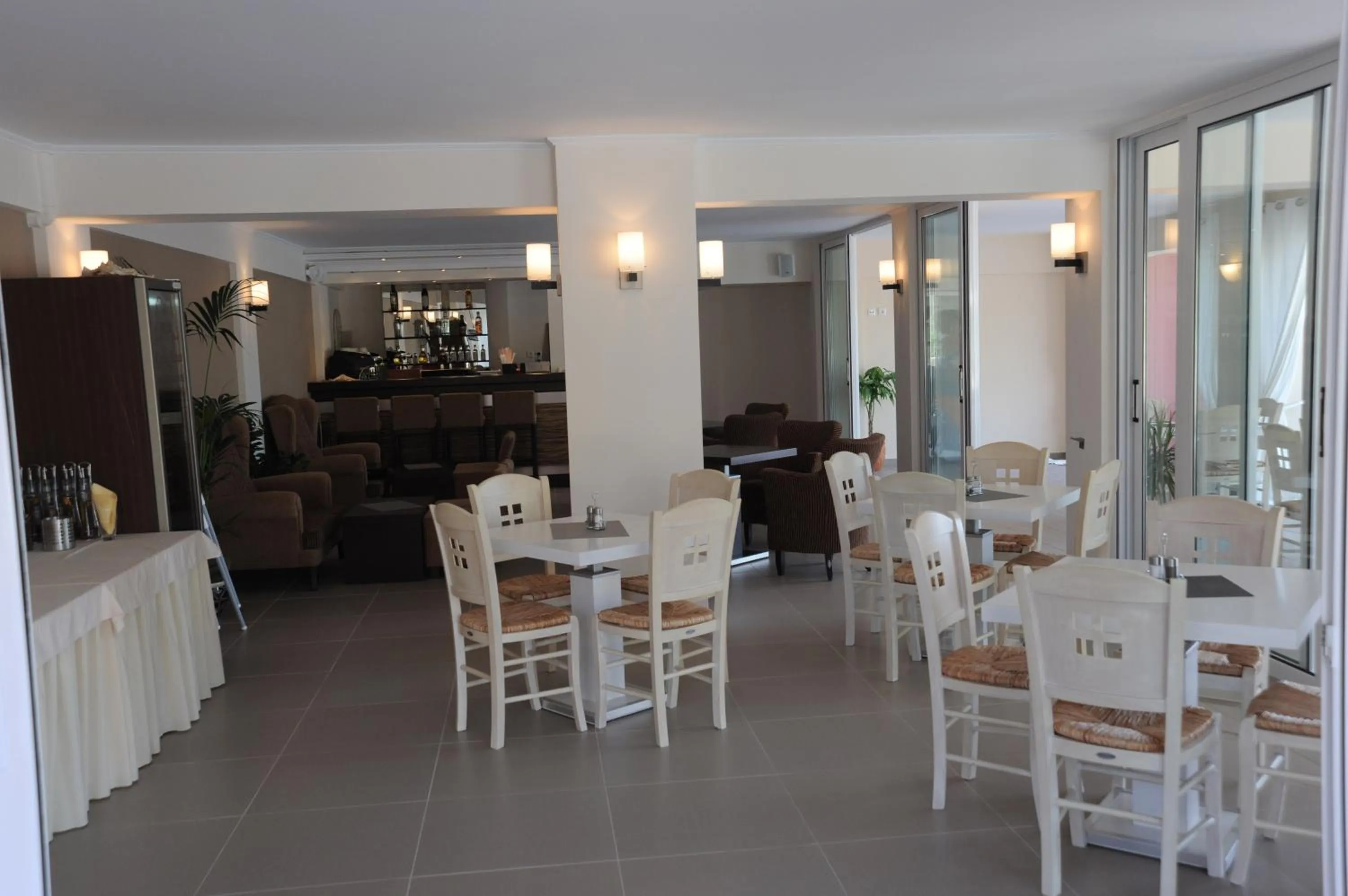 Restaurant/places to eat in Ammos Bay