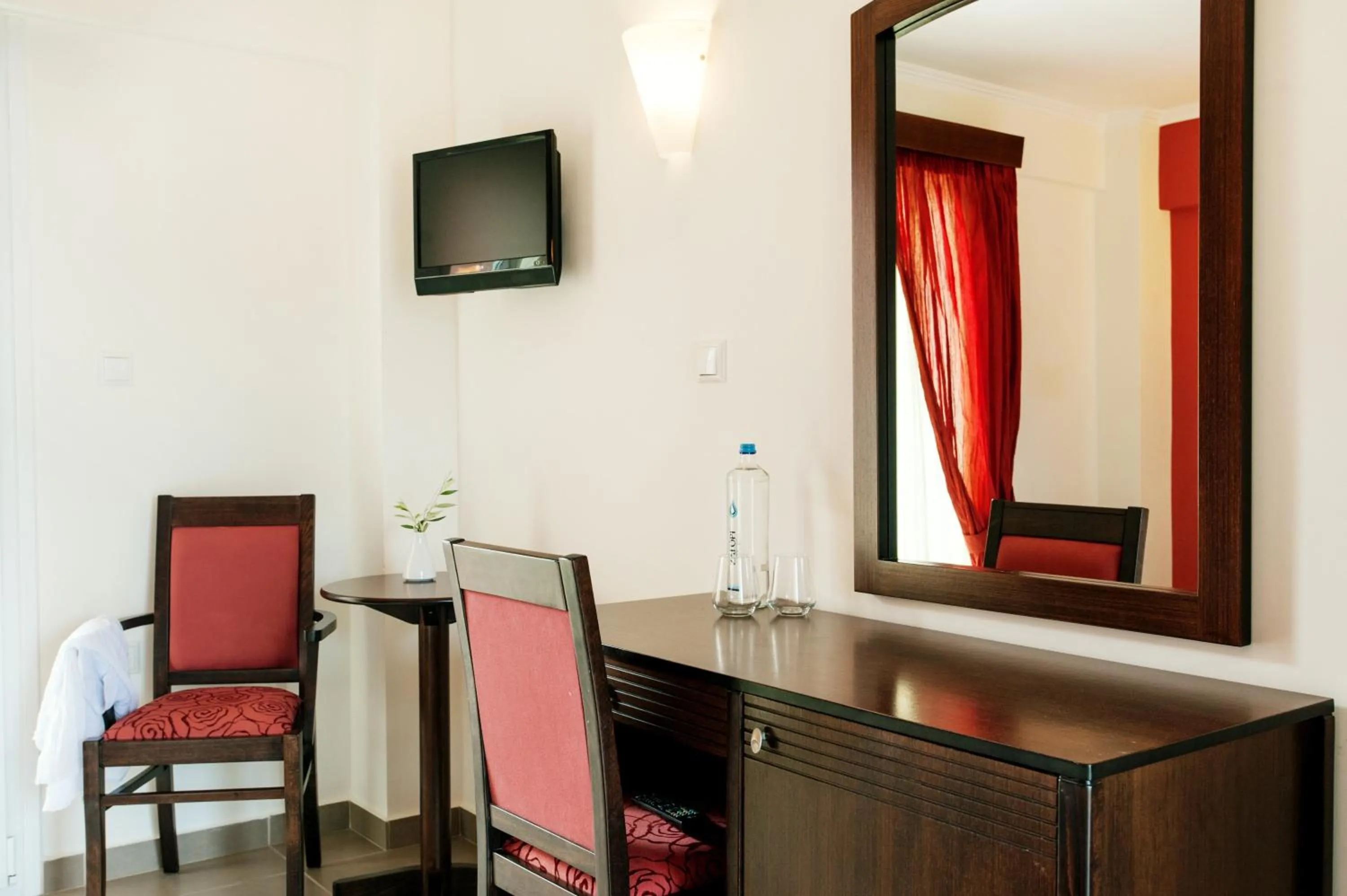 TV and multimedia in Ammos Bay