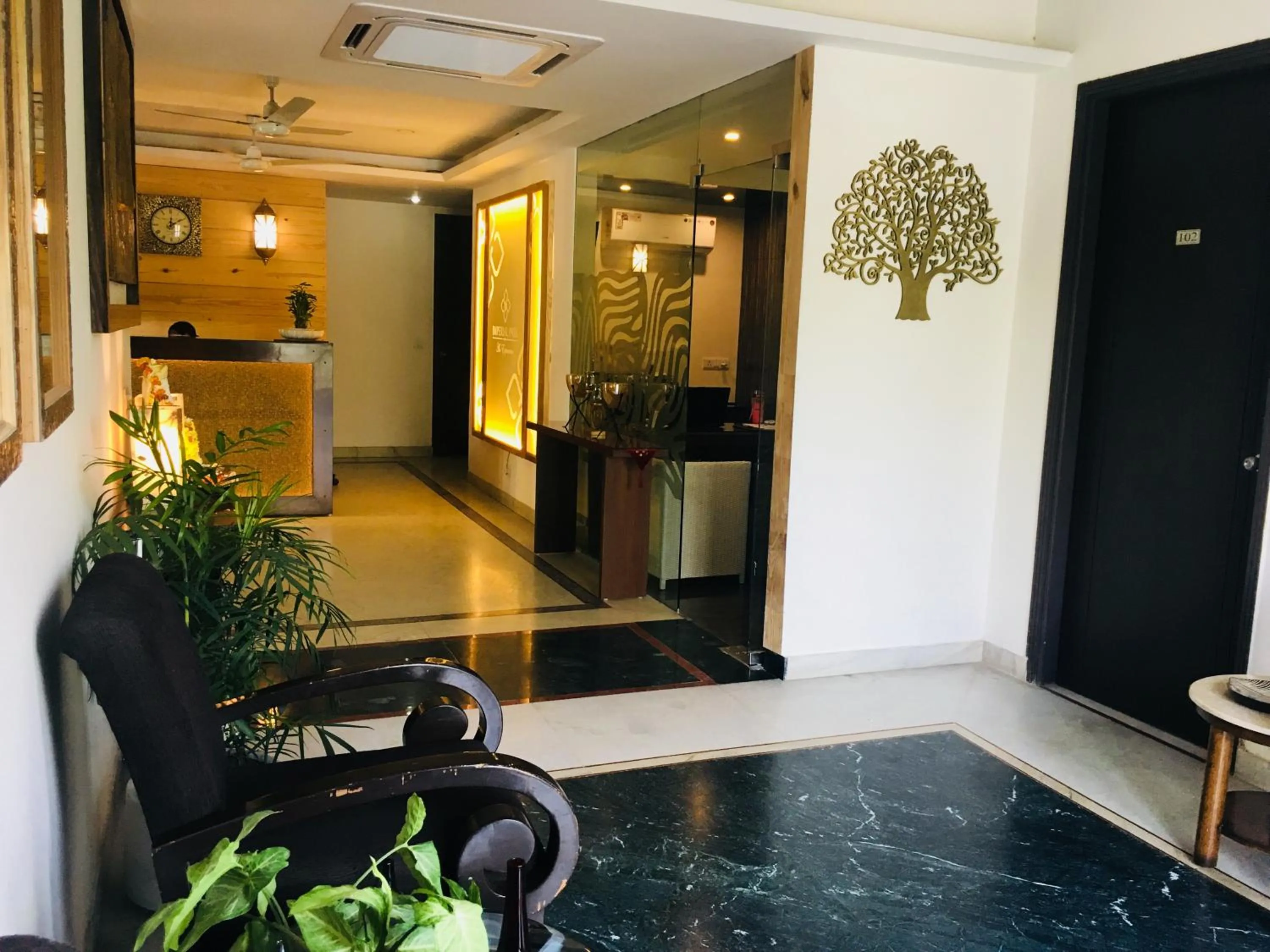 Communal lounge/ TV room in Hotel Imperial Park