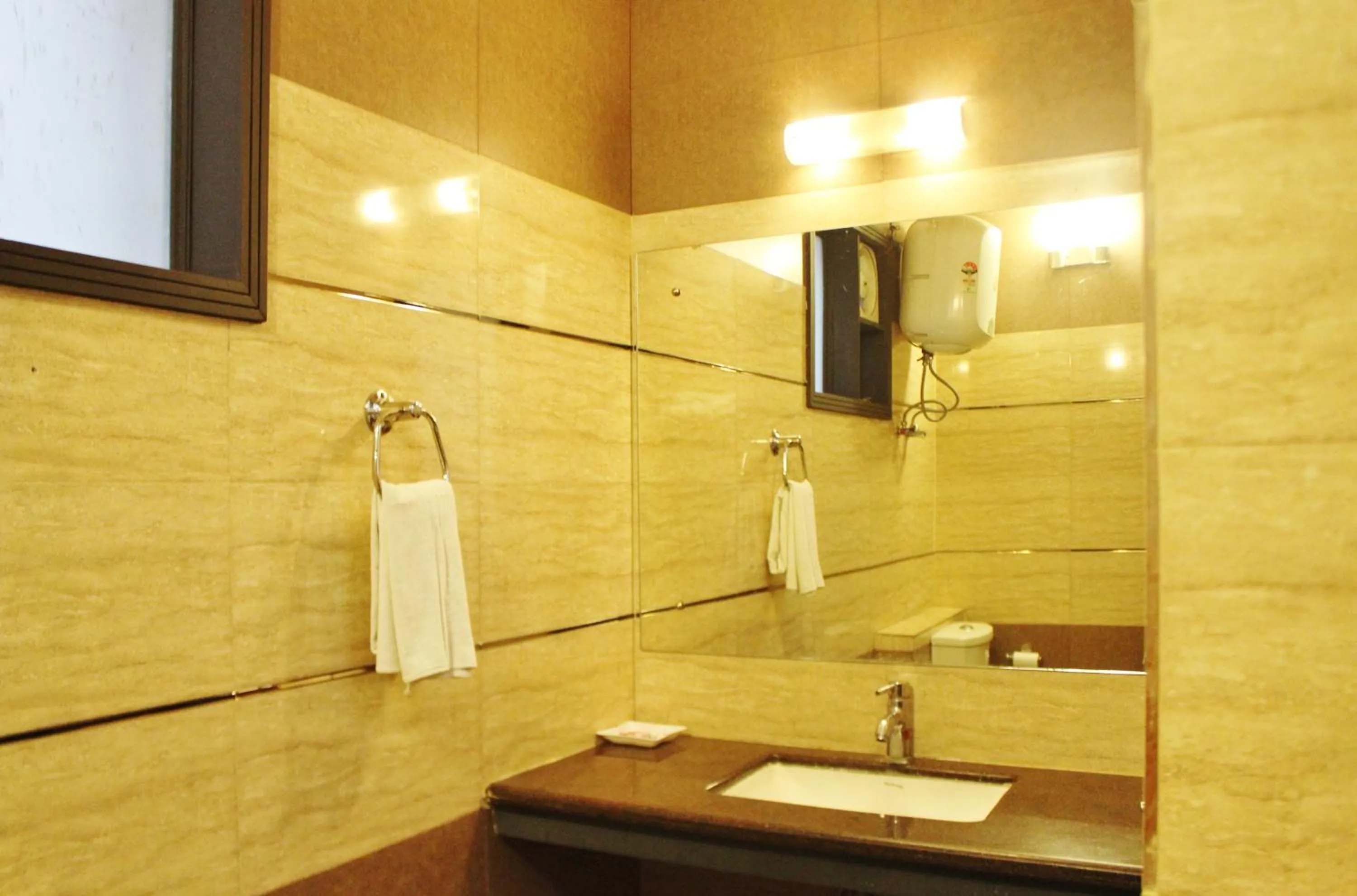 Bathroom in Hotel Imperial Park