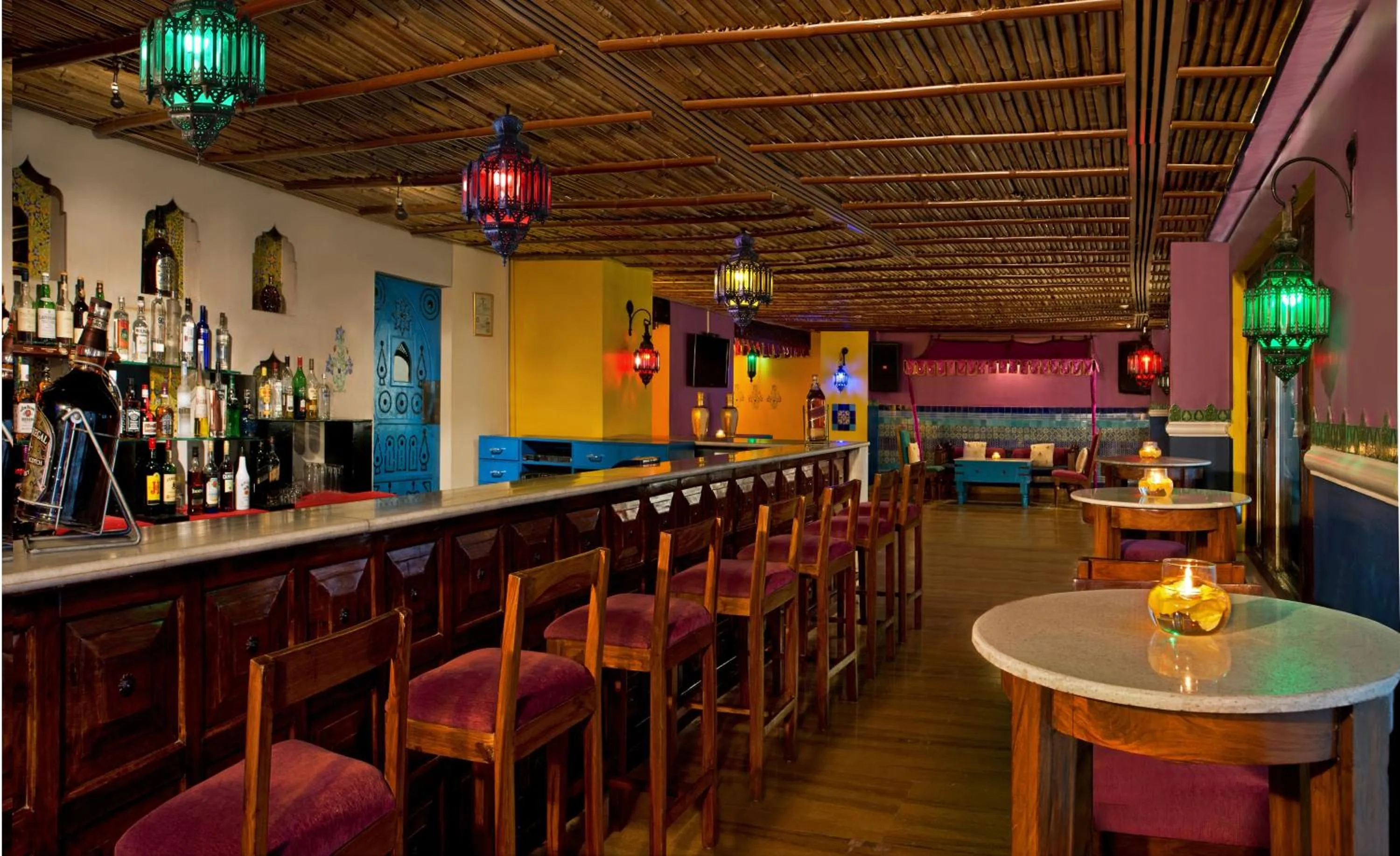 Food and drinks in Radisson Jaipur City Center