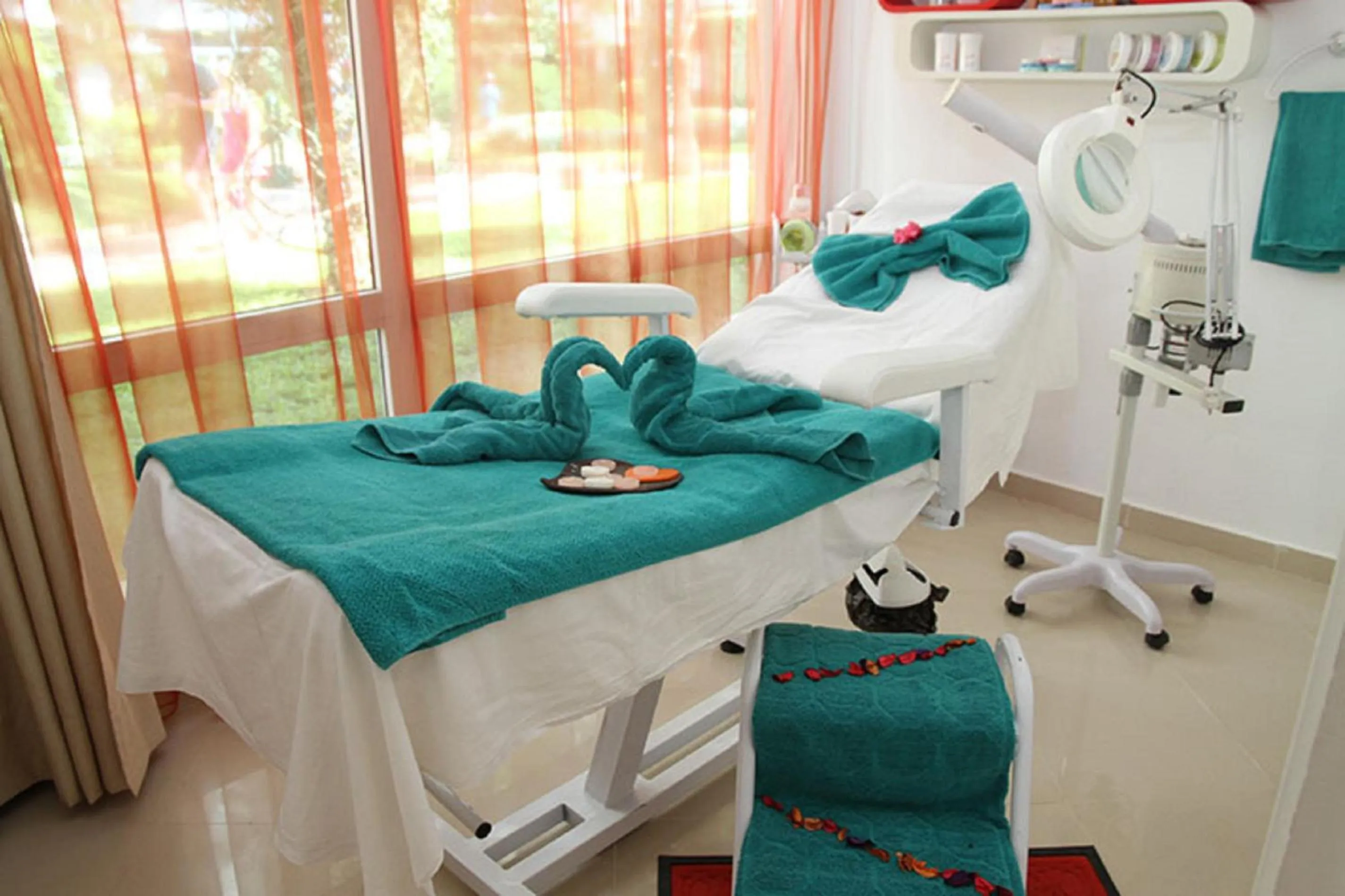 Spa and wellness centre/facilities in Sahara Beach Aquapark Resort