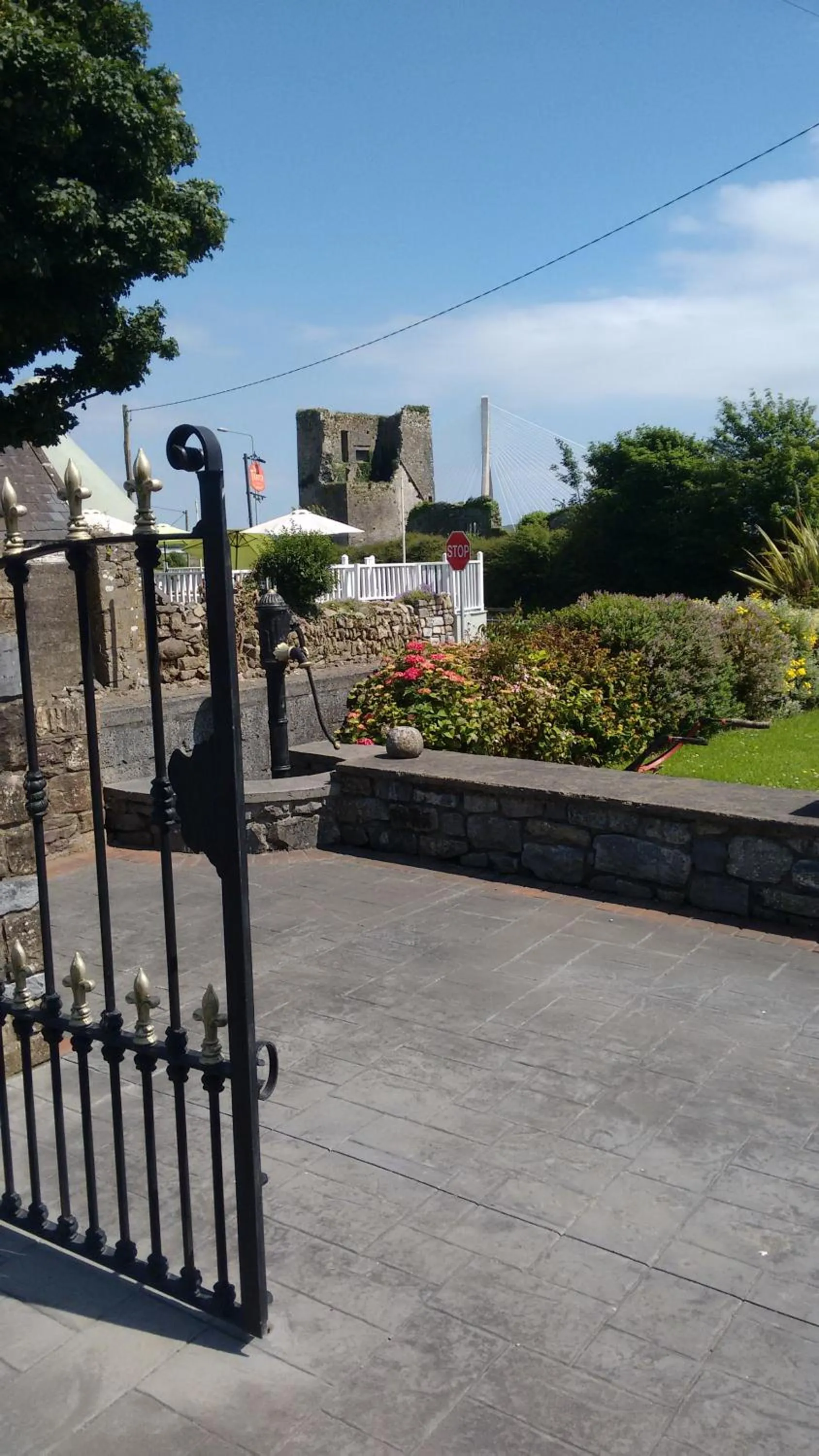 Garden in Grannagh Castle House