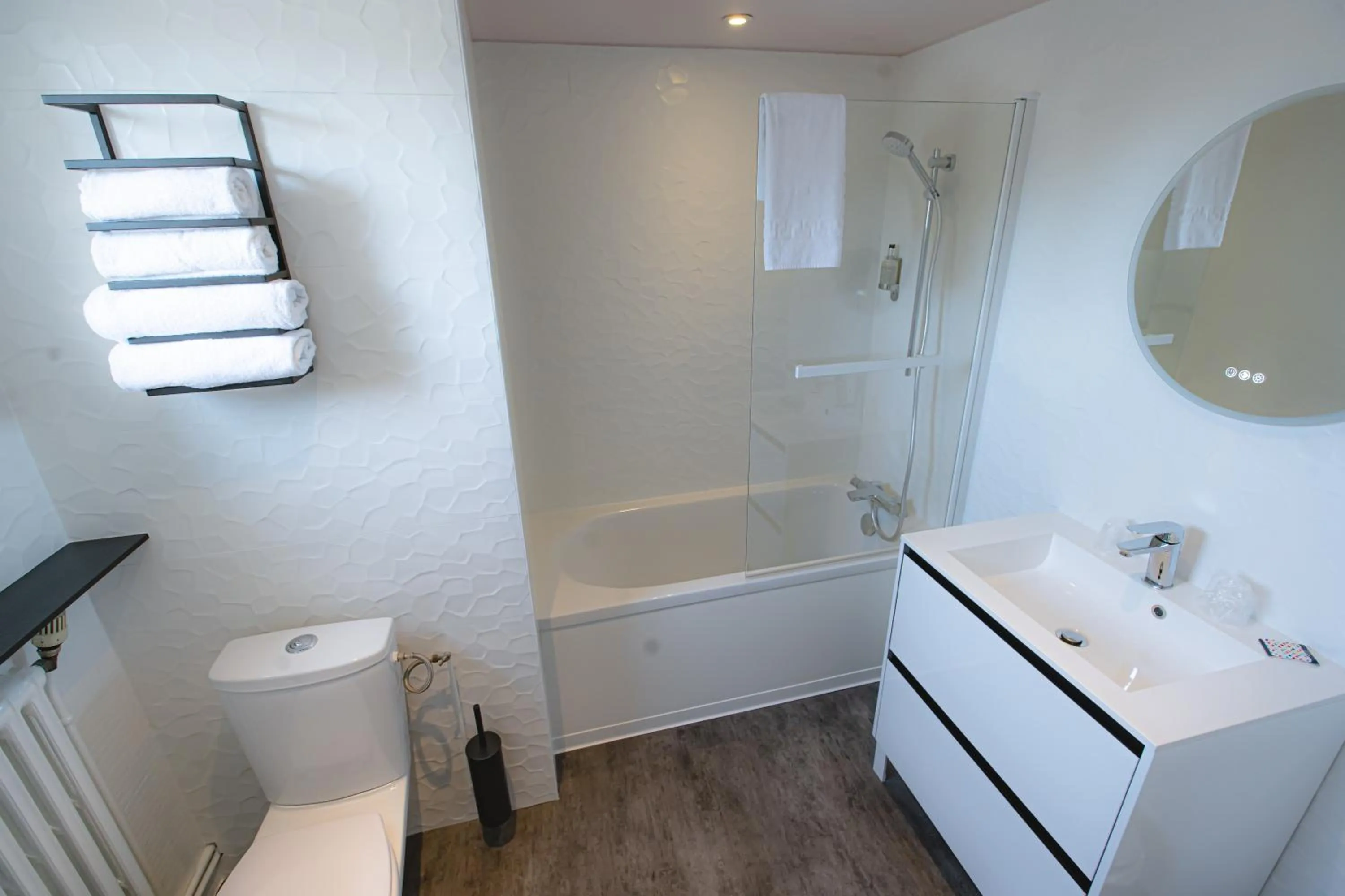 Bathroom in Hôtel Central