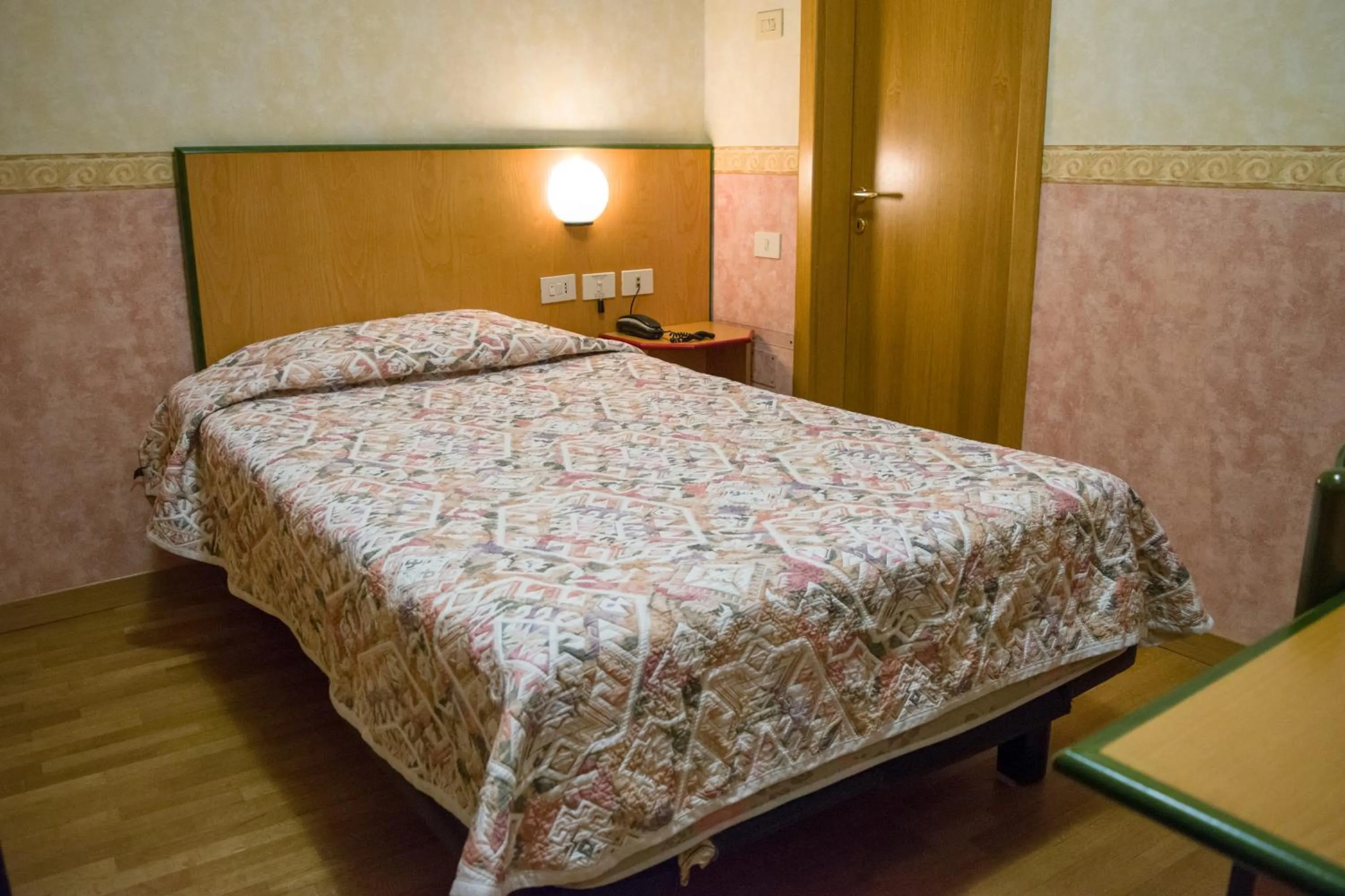 Bed in Hotel Baffo Rosso