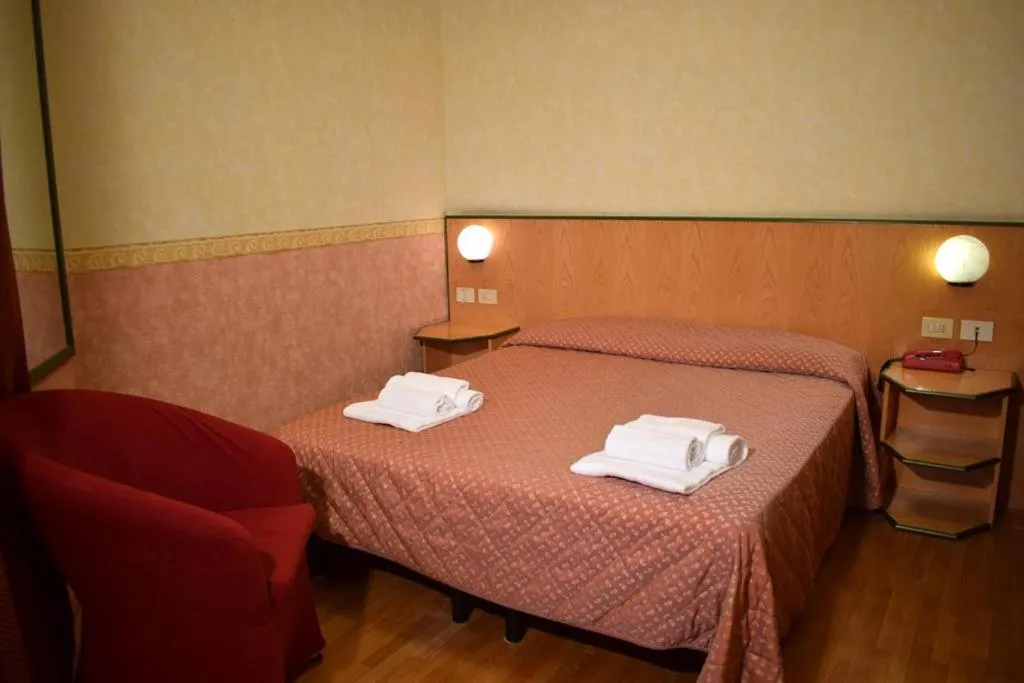 Bed in Hotel Baffo Rosso