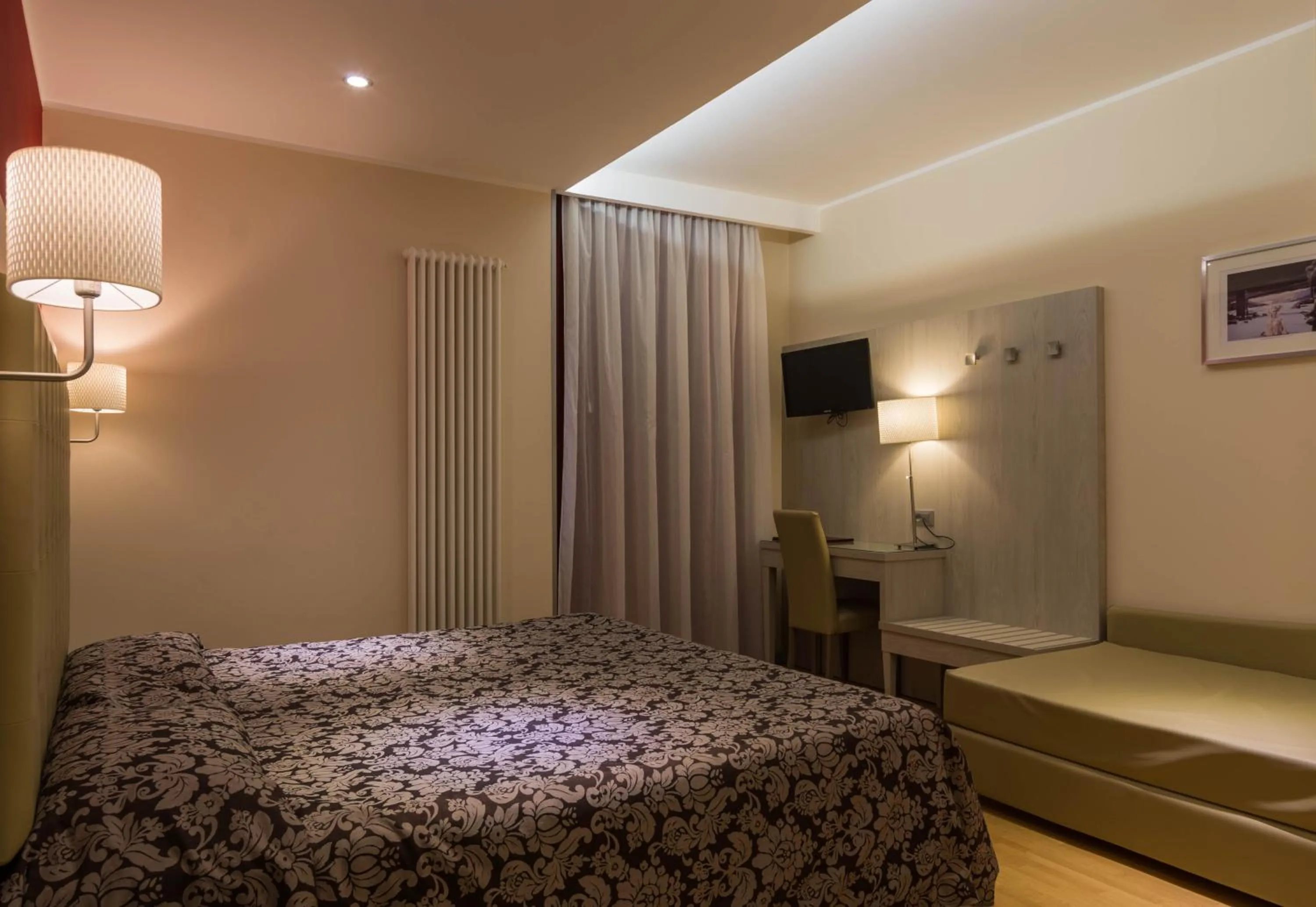 Photo of the whole room, Bed in Hotel Baffo Rosso