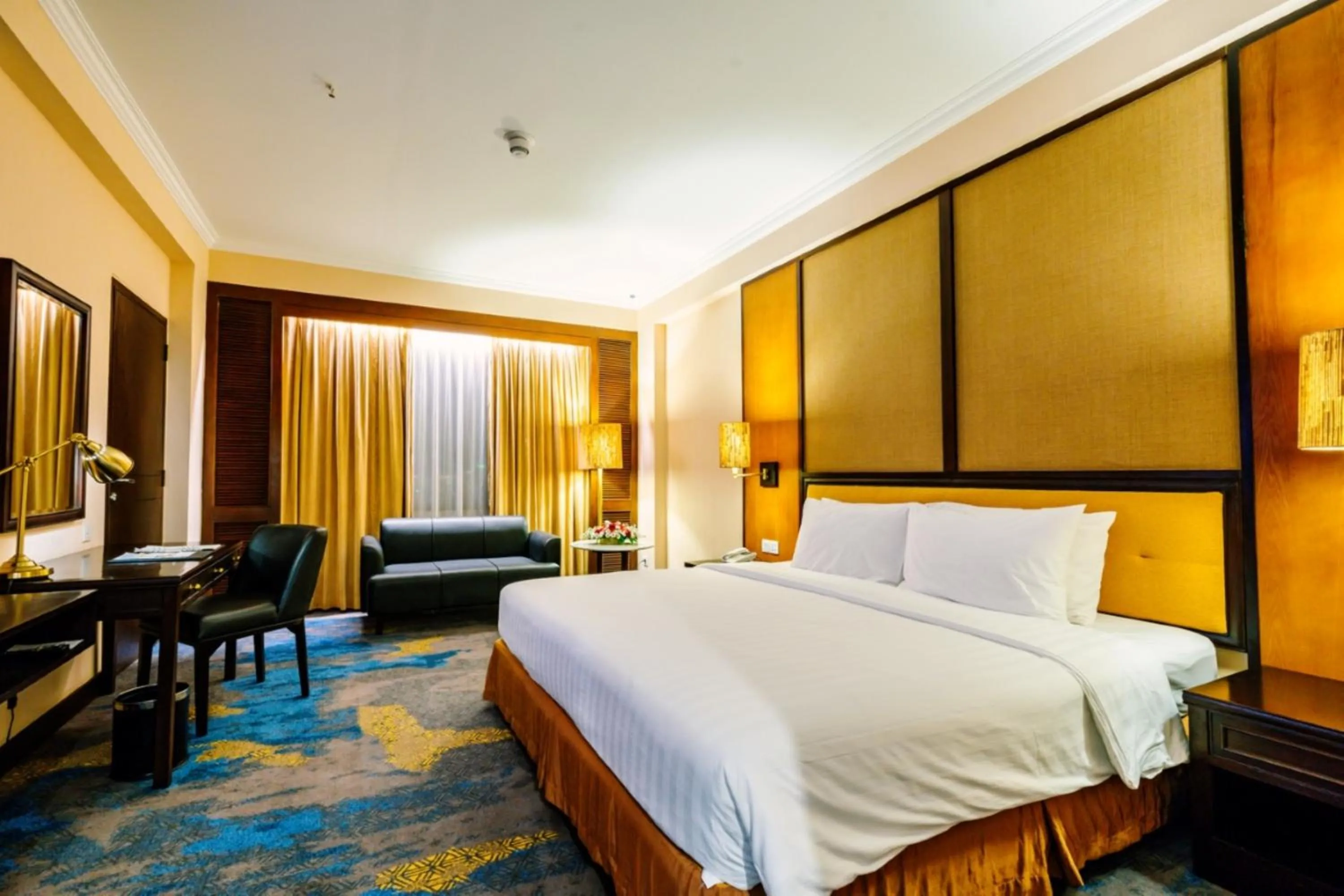 Bed in Grand Diamond Hotel Yogyakarta