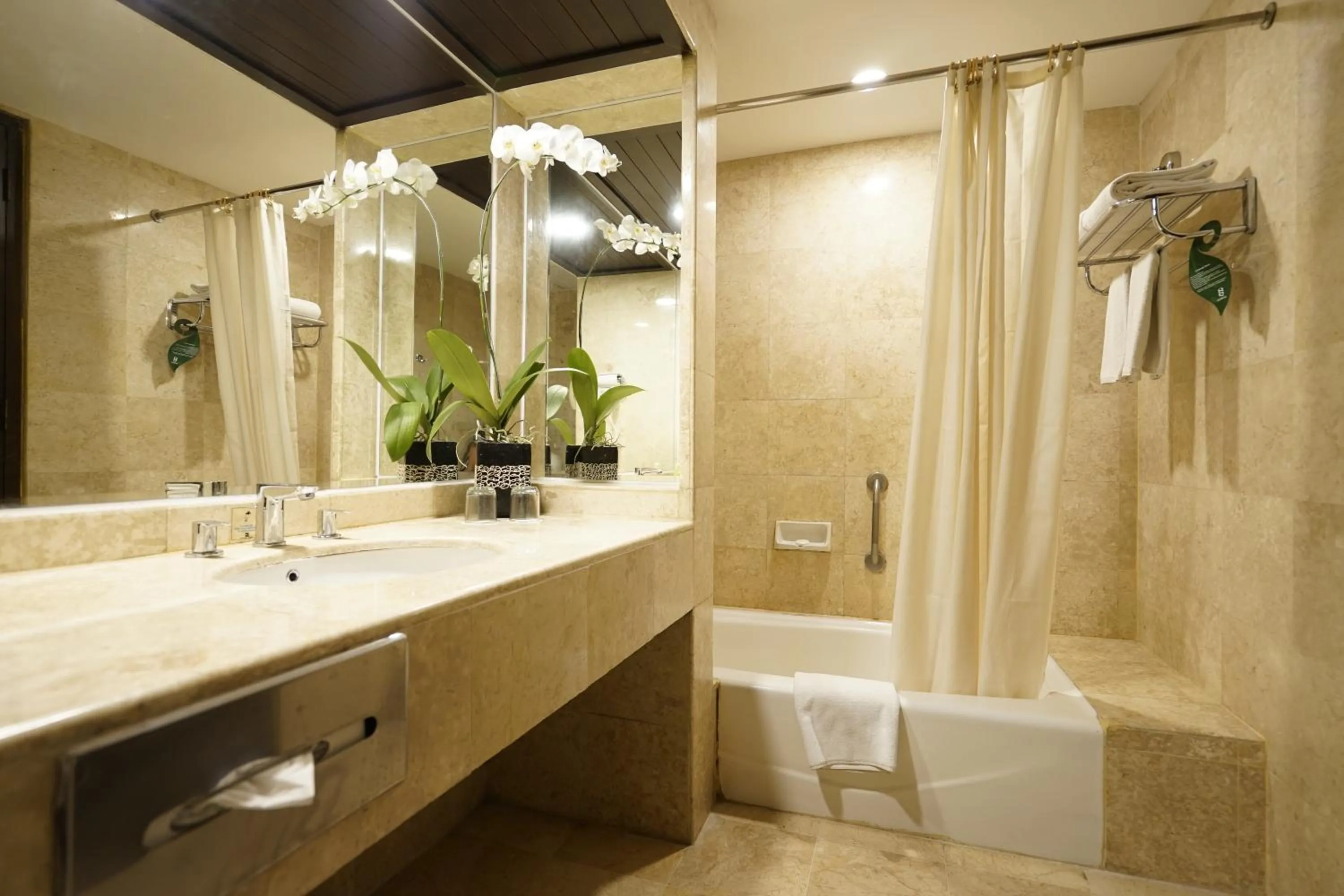 Bathroom in Grand Diamond Hotel Yogyakarta