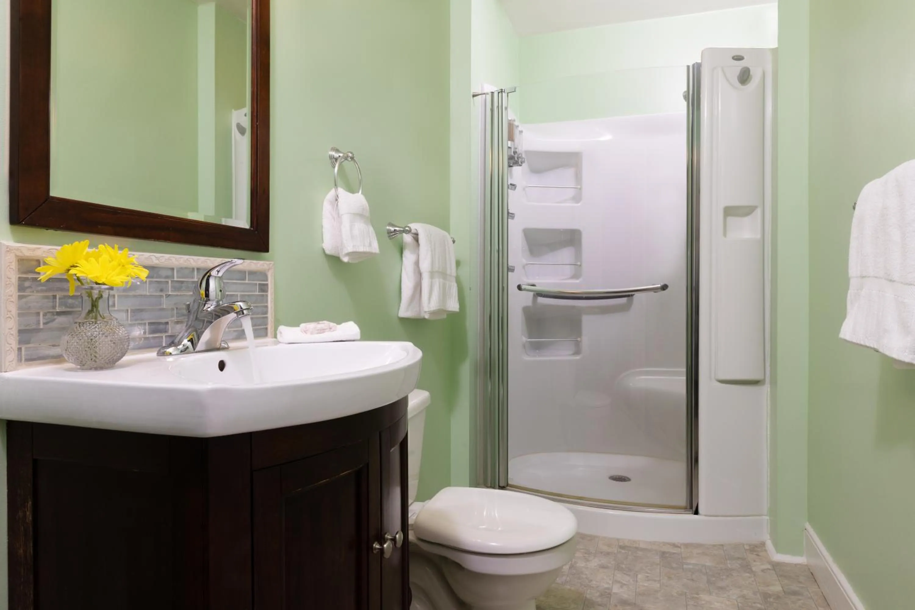 Bathroom in Carlisle House Bed and Breakfast