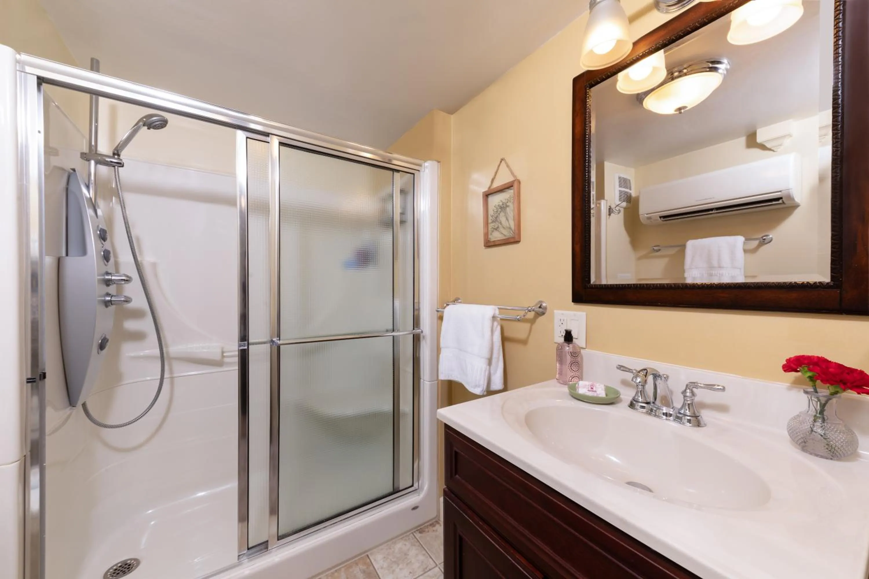 Bathroom in Carlisle House Bed and Breakfast