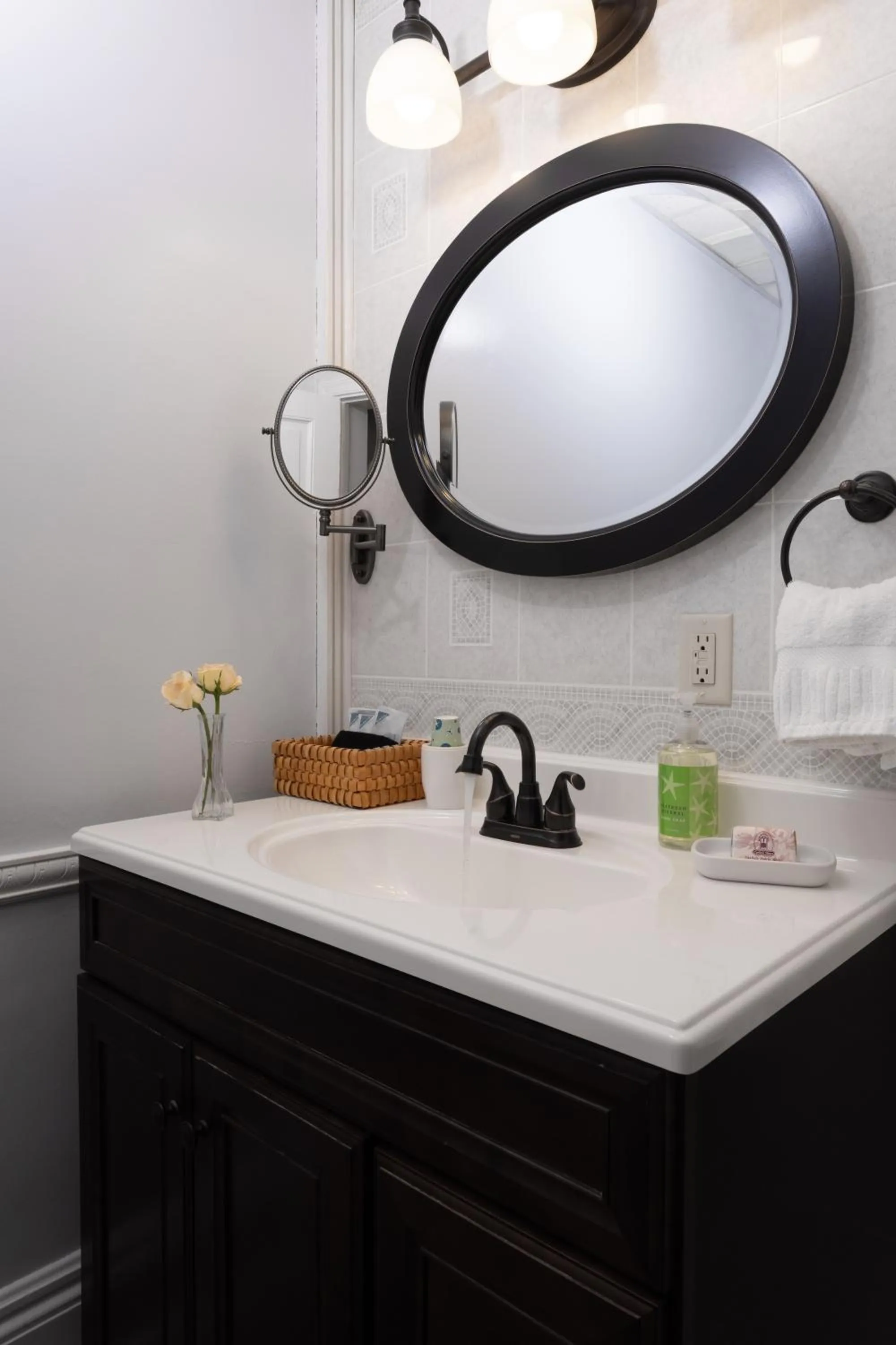 Bathroom in Carlisle House Bed and Breakfast