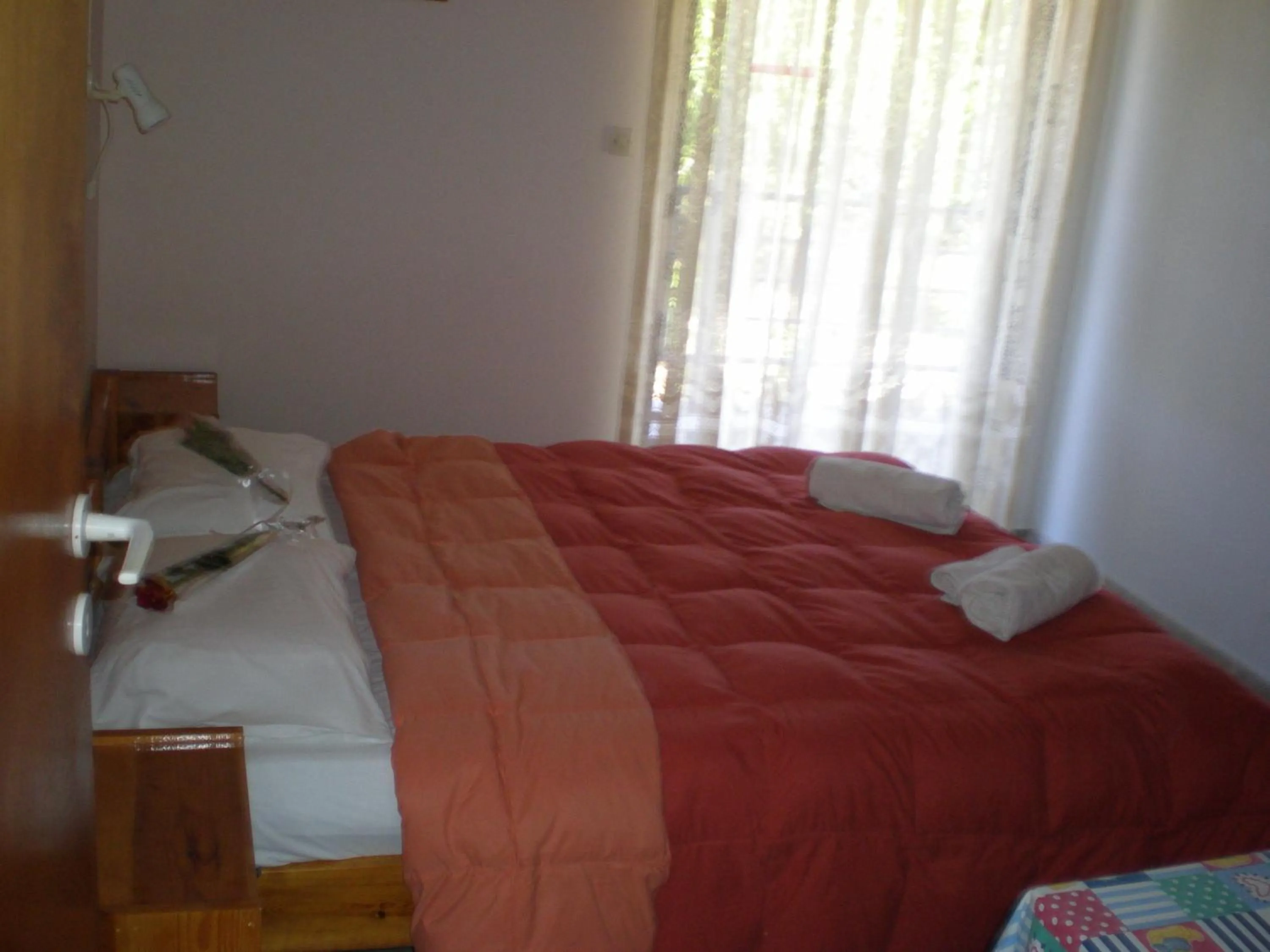 Day, Bed in Olympion Village Studios