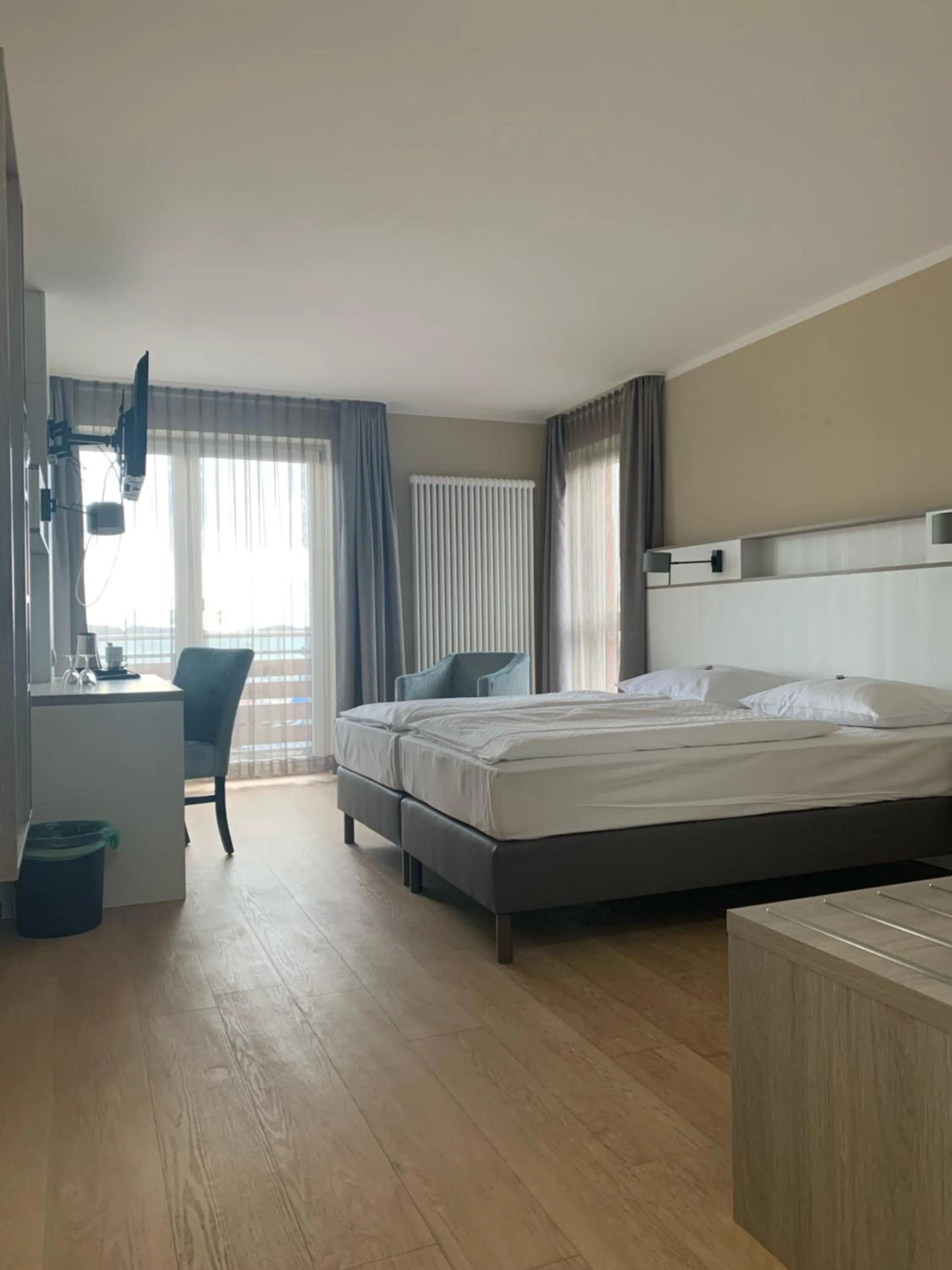 Bed in Hotel Goor und Apartmenthaus