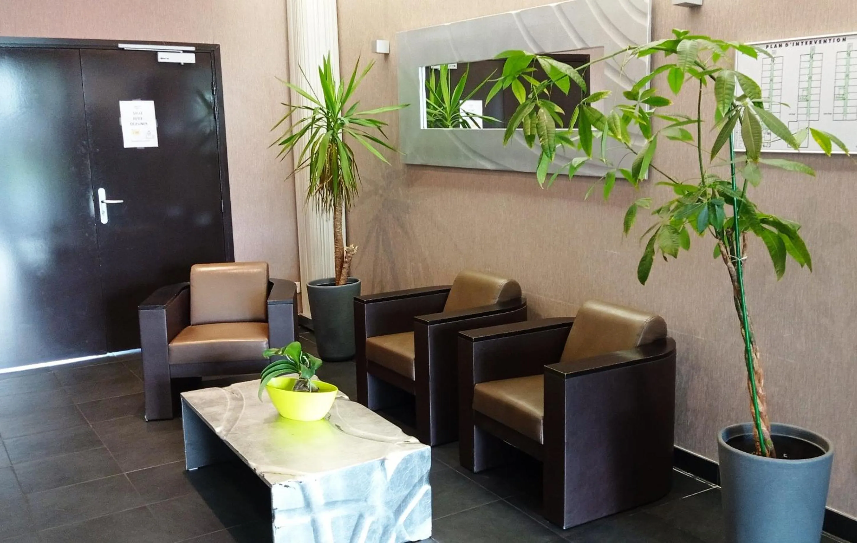 Lobby or reception in Résidence Hôtelière des Ondes