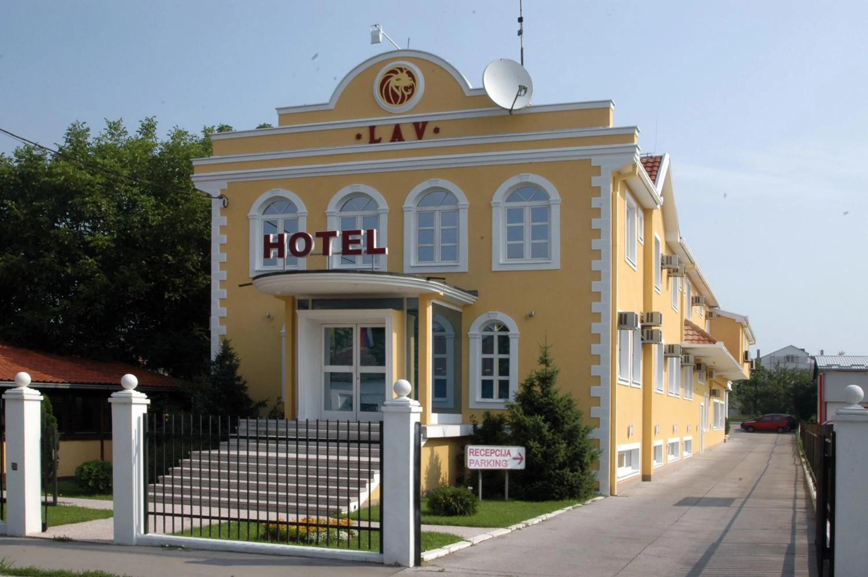 Facade/entrance in Garni Hotel Lav