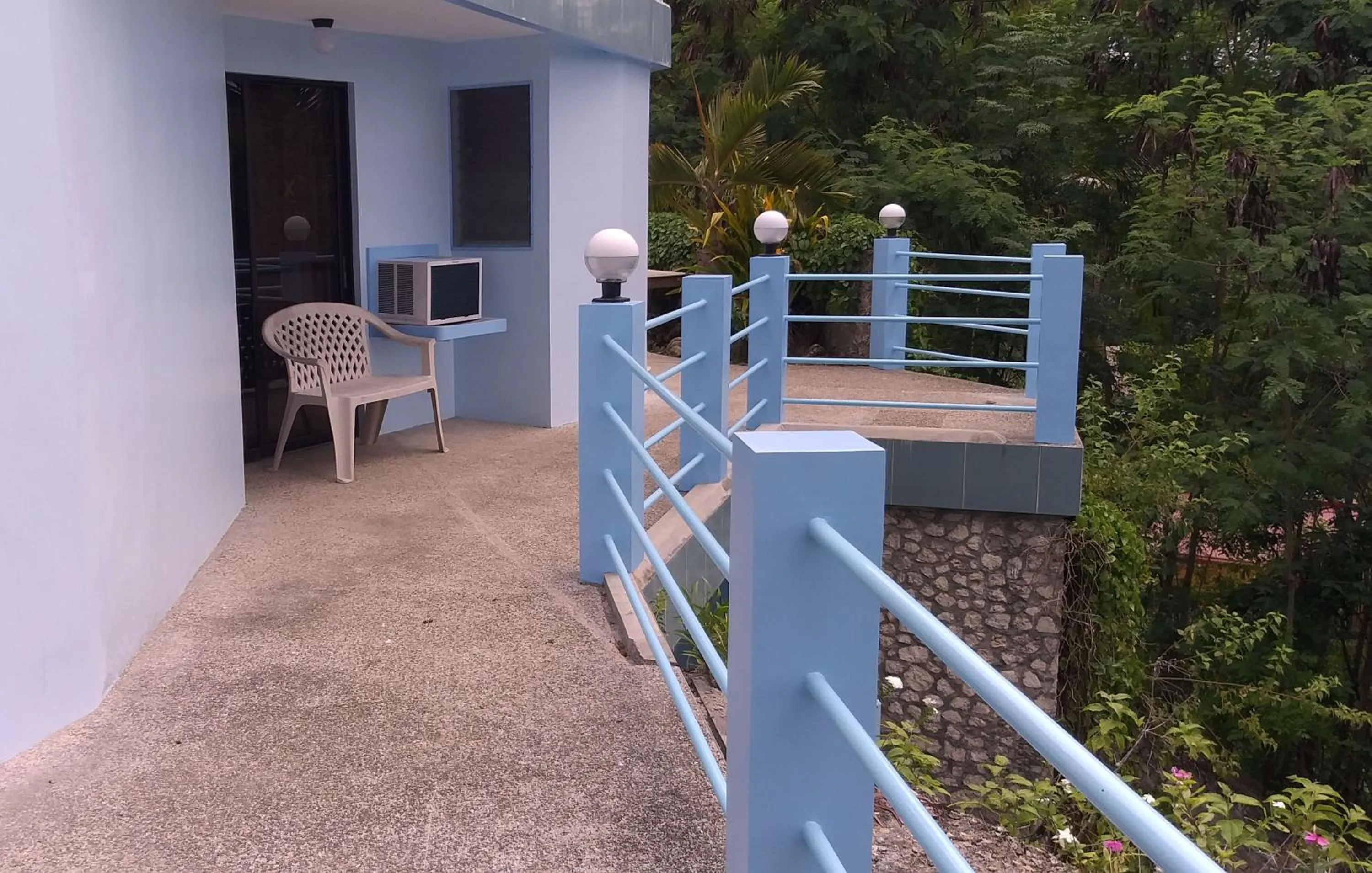 Seating area in High Steps Pension