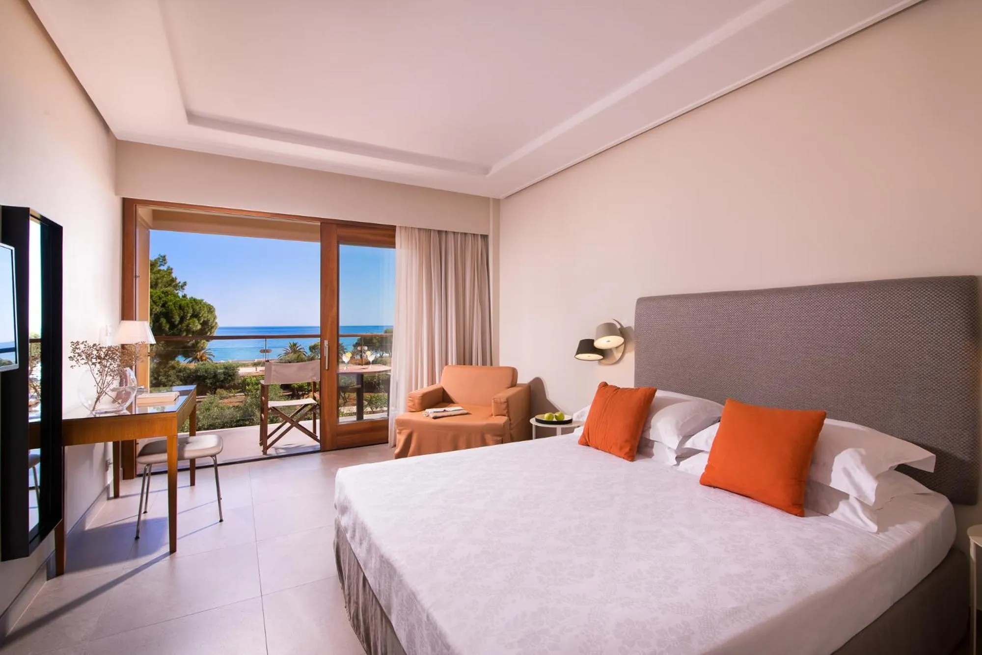 Bed in Kernos Beach Hotel & Bungalows