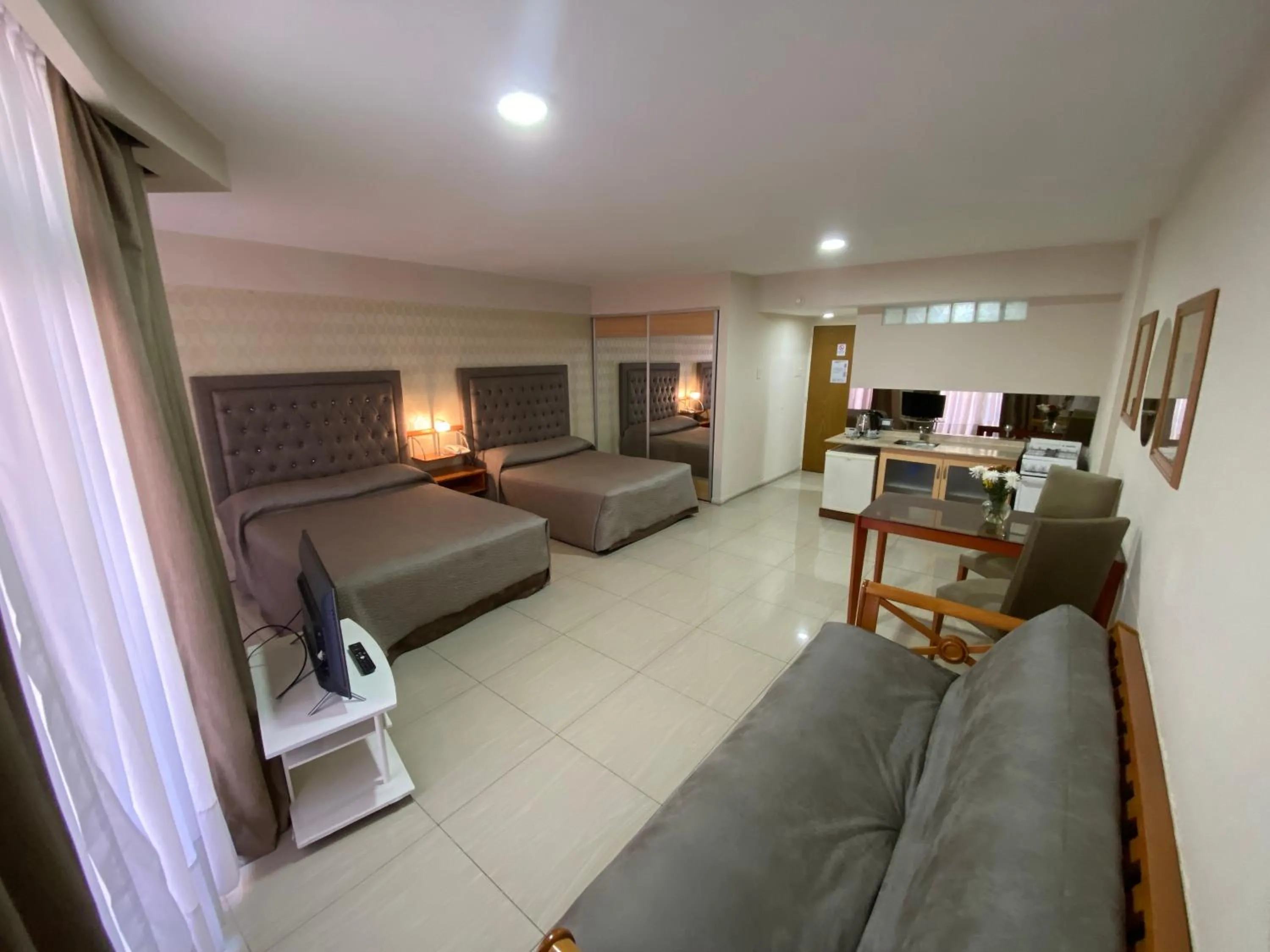 Area and facilities, Bed in Hotel Howard Johnson Rosario