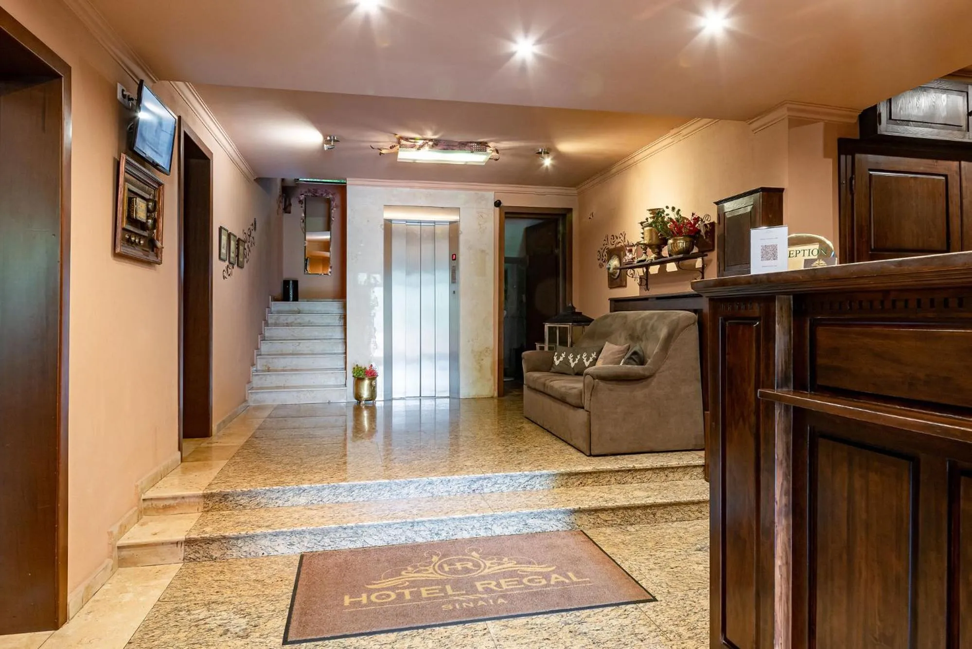 Lobby or reception in Hotel Regal