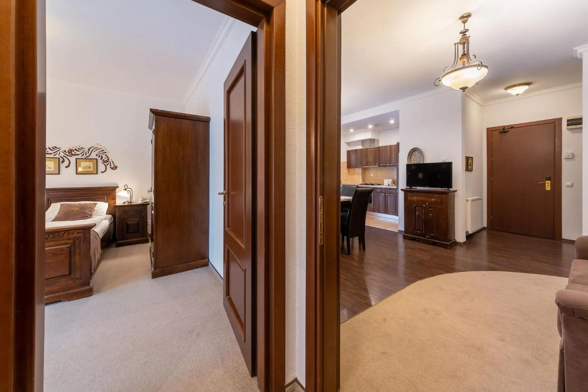 Living room, Bed in Hotel Regal