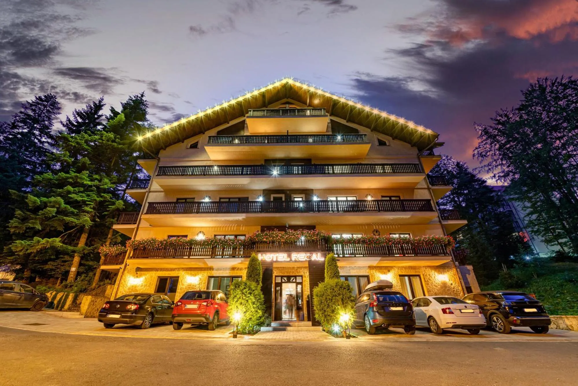 Facade/entrance in Hotel Regal