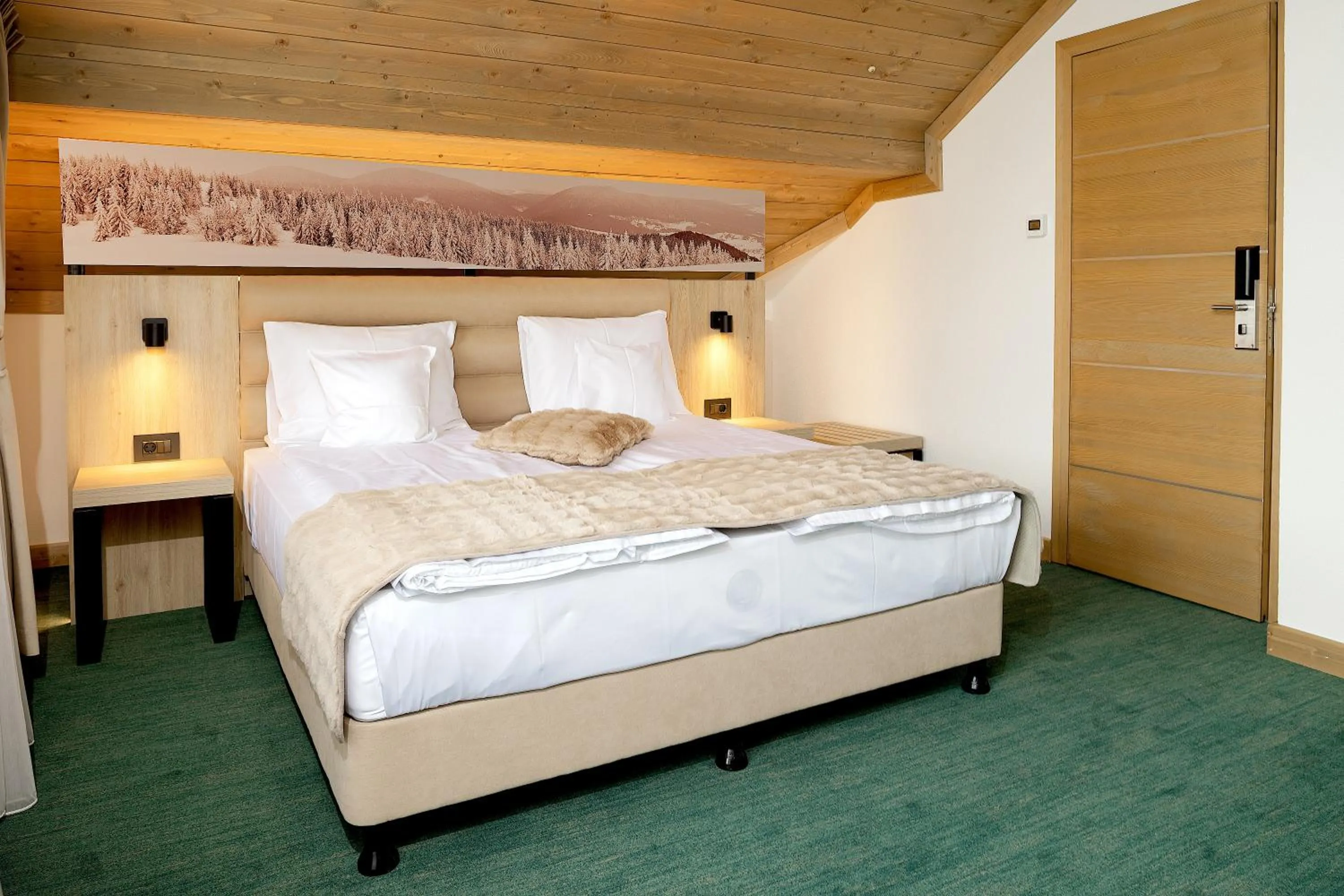 Photo of the whole room, Bed in Hotel Regal