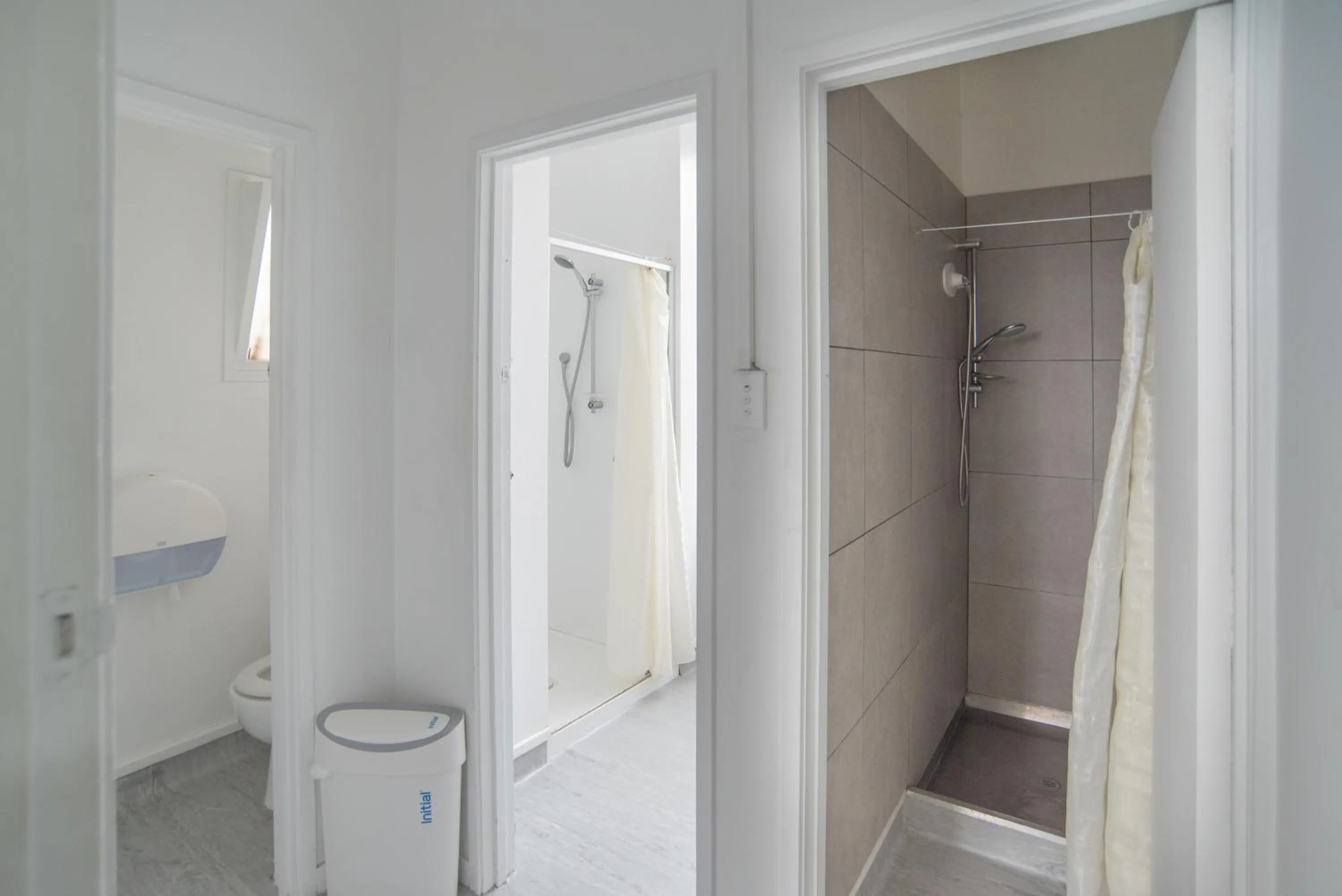 Shower in 215 Edinburgh Castle