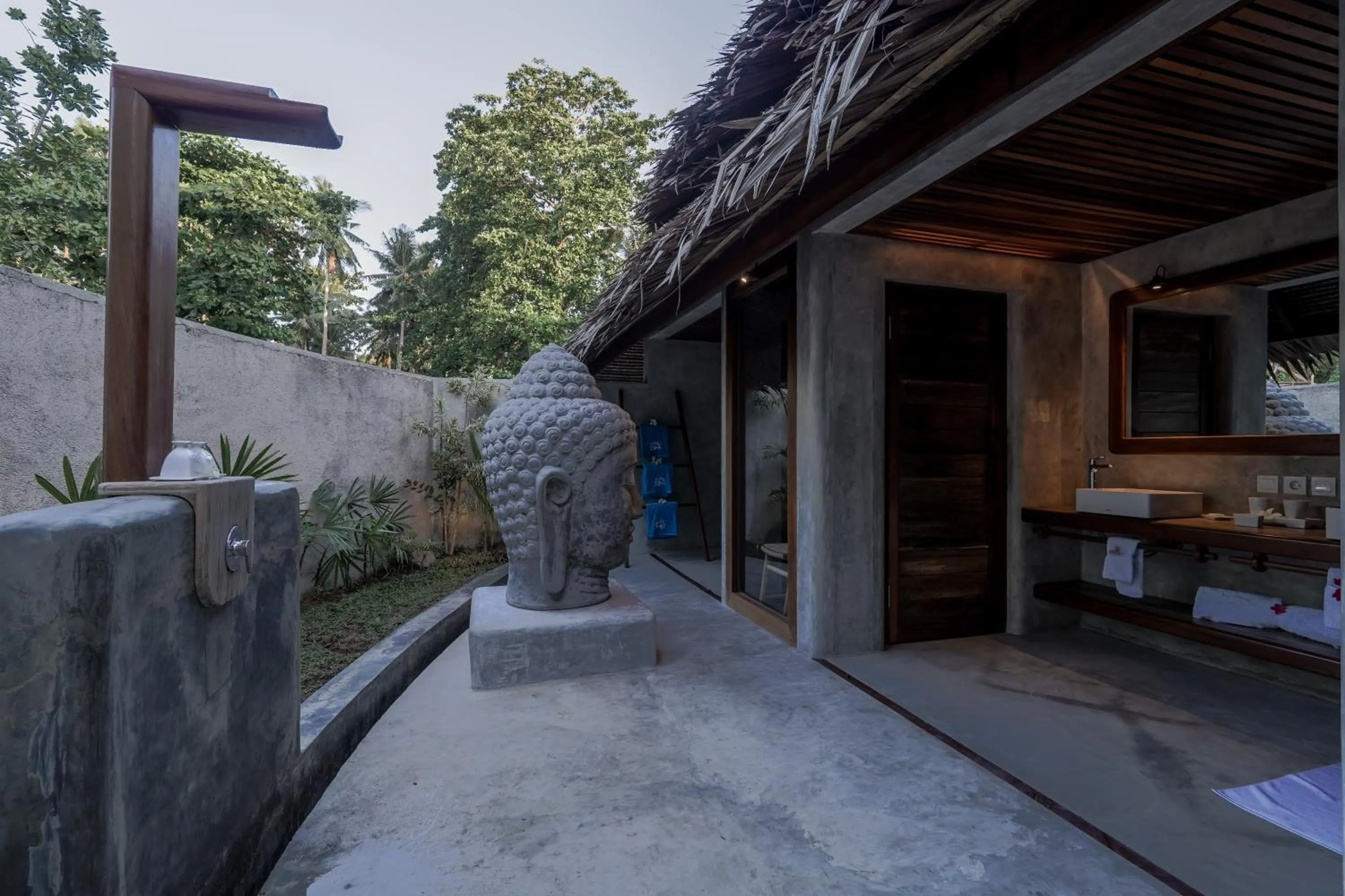 Shower in Coral Eye Boutique Resort and Marine Outpost