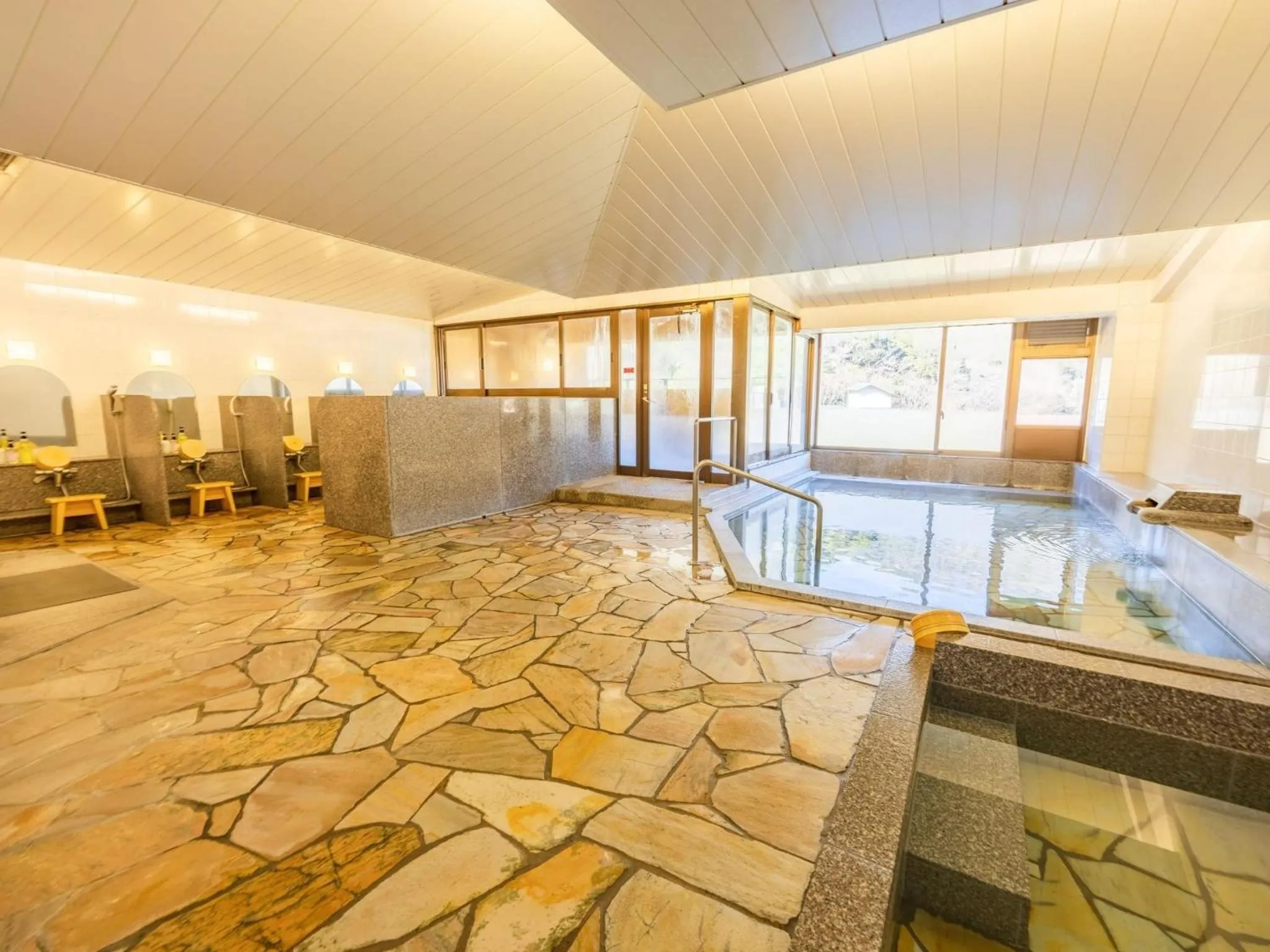 Public Bath in Hakoneji Kaiun